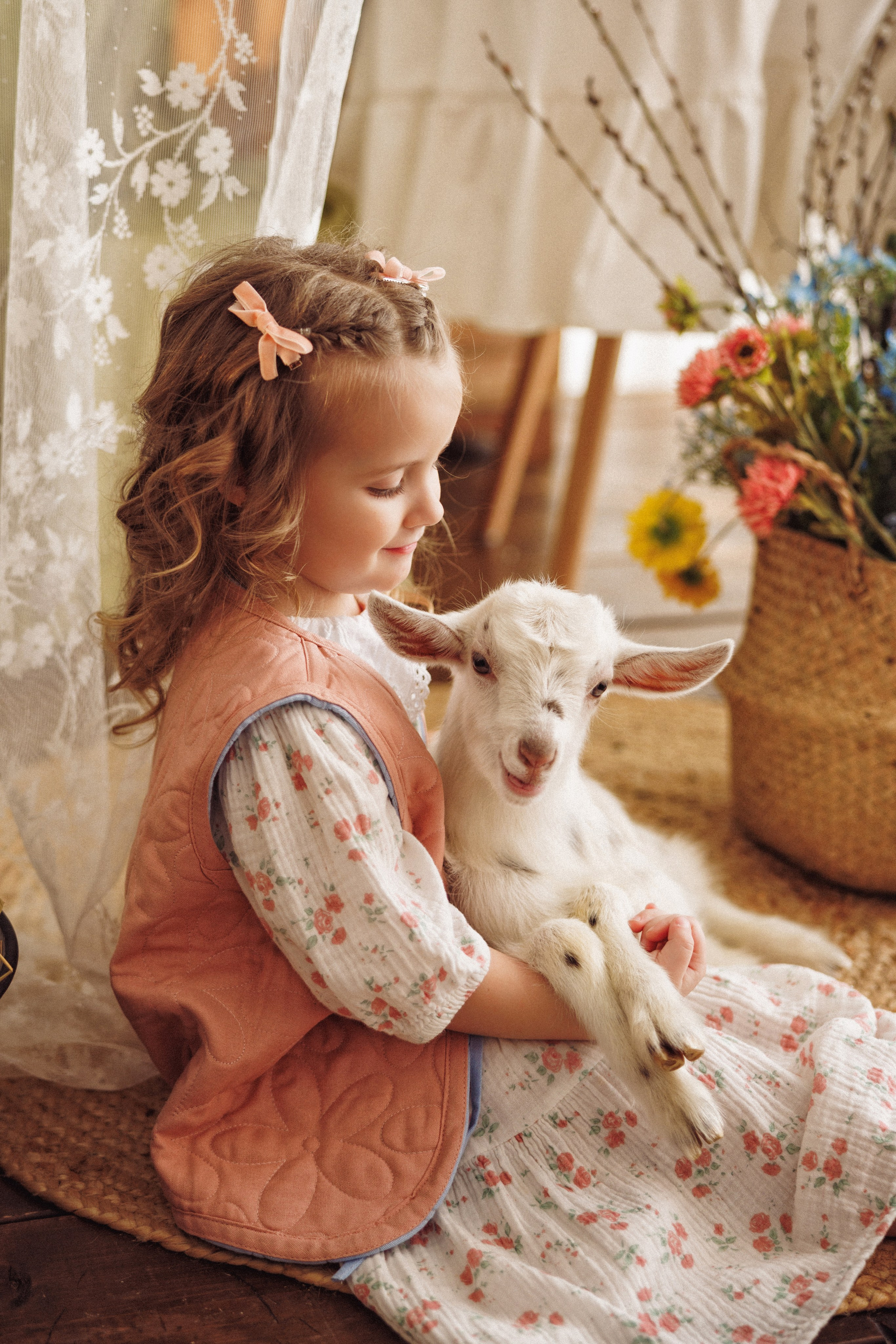 Пасхальная фотосессия с животными (утята, козлик и кролики), в фотостудии «Mestone» город Краснодар. Семейный и детский фотограф в Краснодаре Анна Трашкова