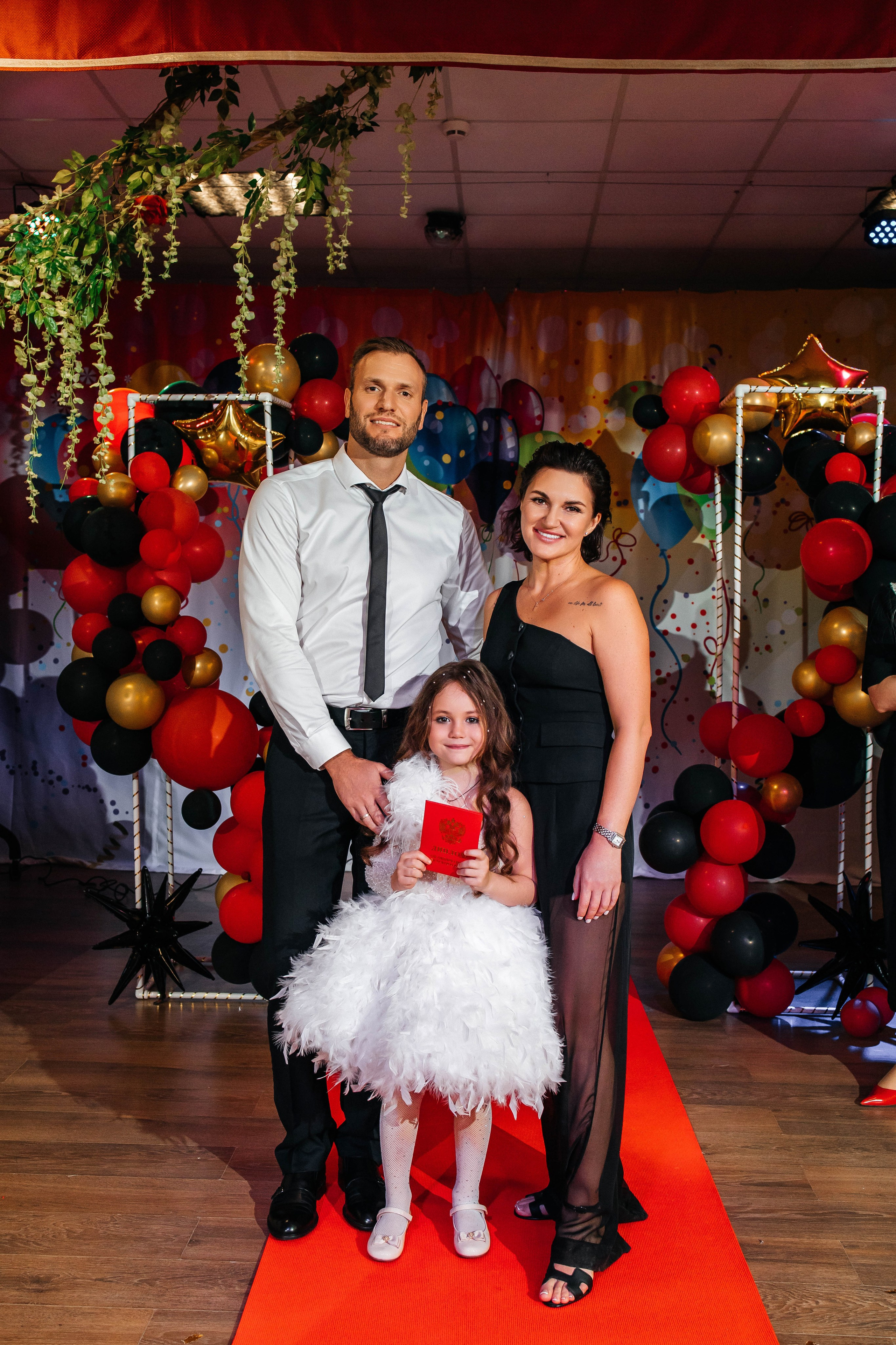 Выпускной в ЛИМПИК. Фотограф в Санкт-Петербурге Виктория Безверхая