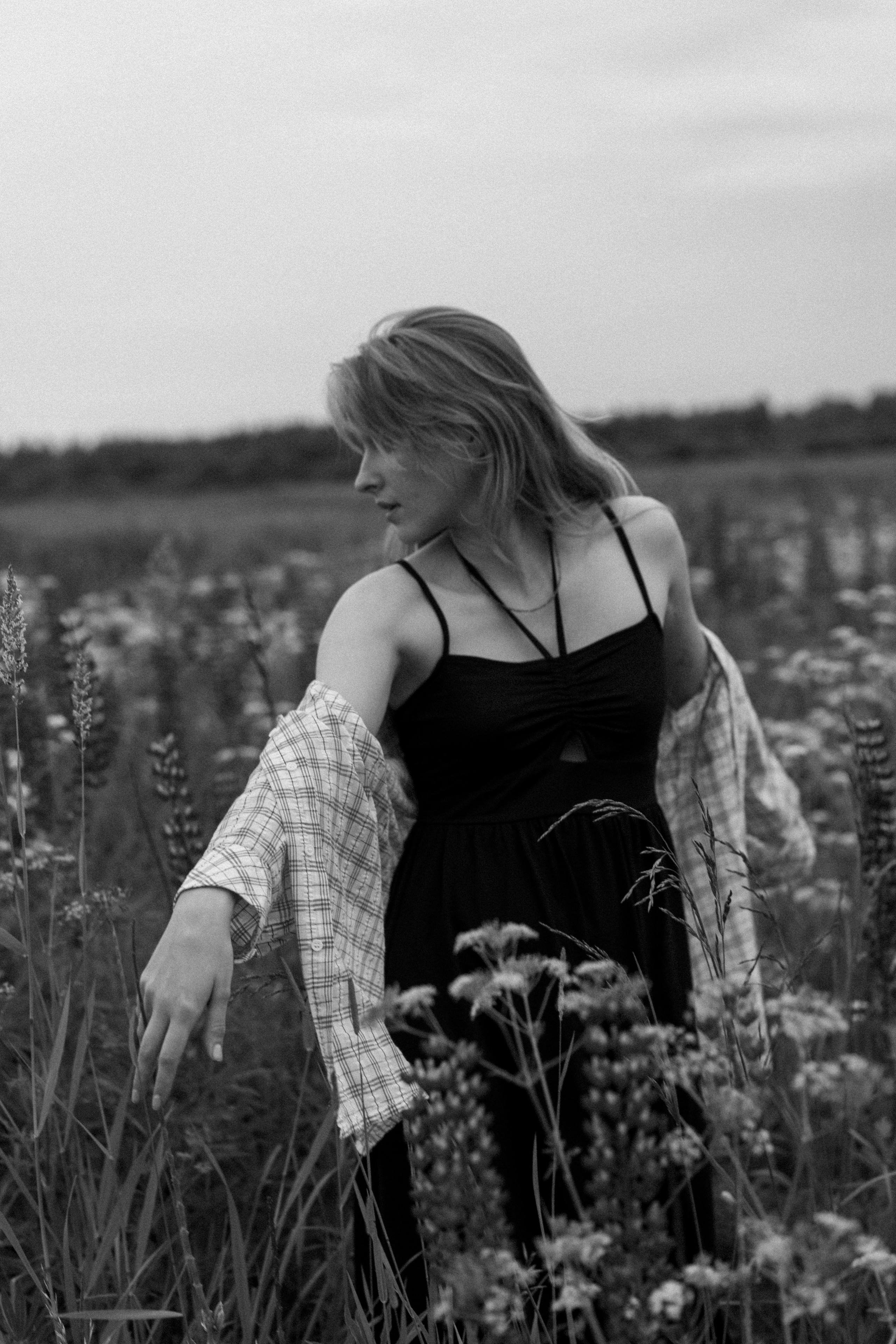 В поле люпинов. Фотограф Елизавета Потешкина