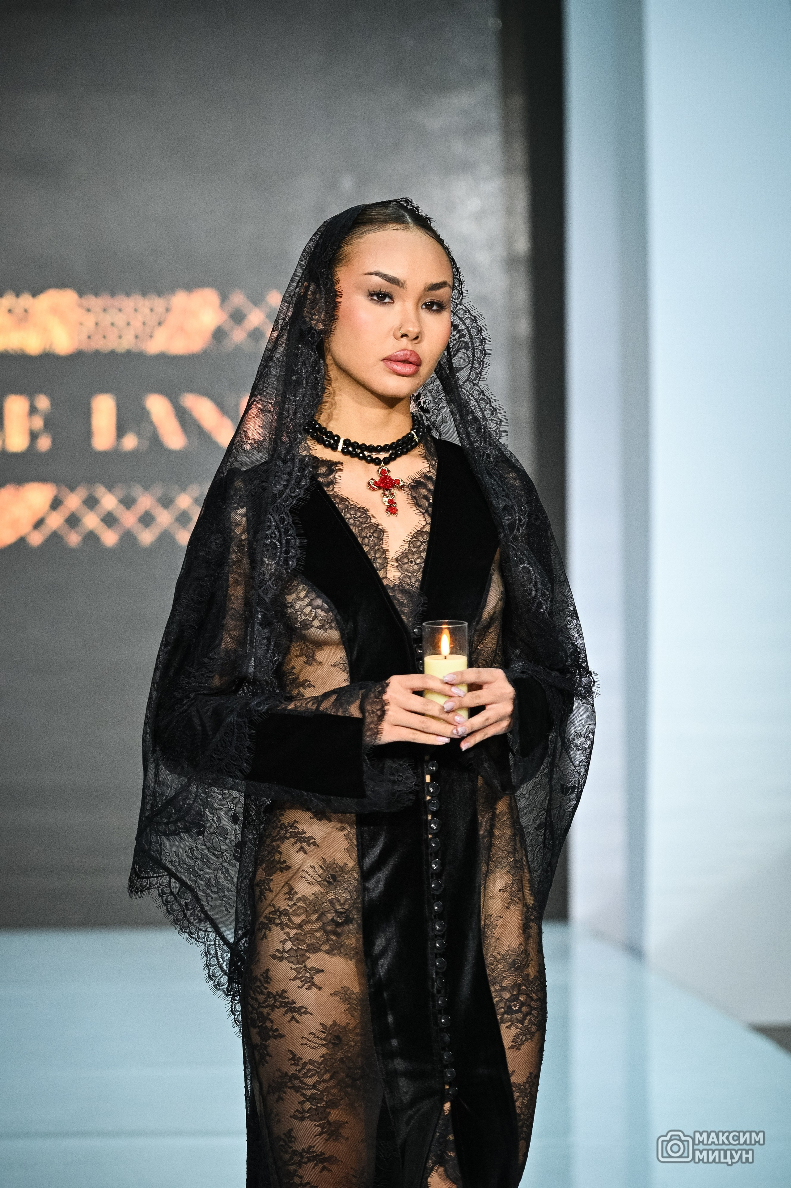 Модные показы. Фотограф Максим Мицун. Портрет, свадьба, репортаж, каталог