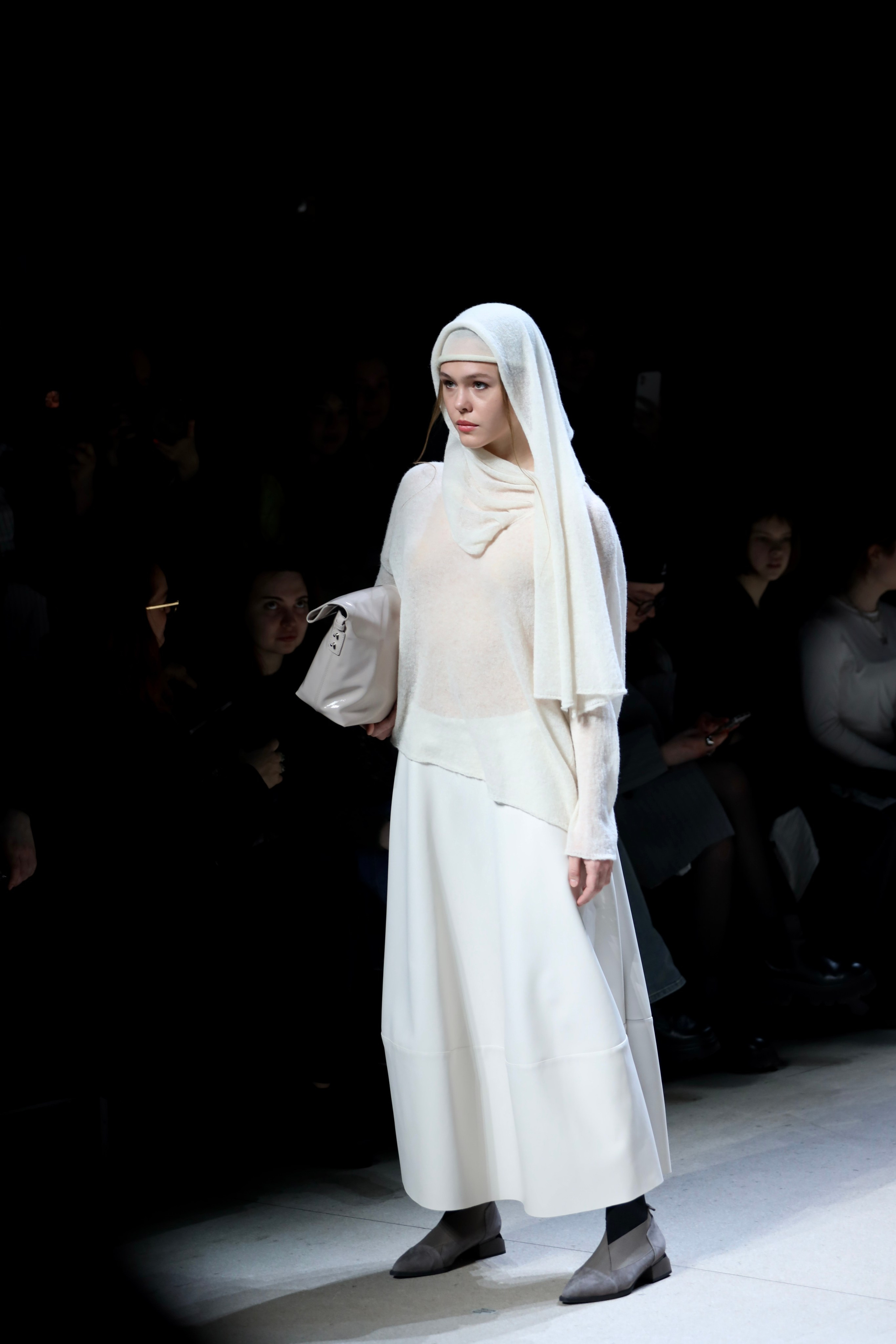 Коллекции Lesel (Москва): MFW 15 марта 2025 года. Фотосессии и репортаж — Фотограф в Москве — Рина Серёгина