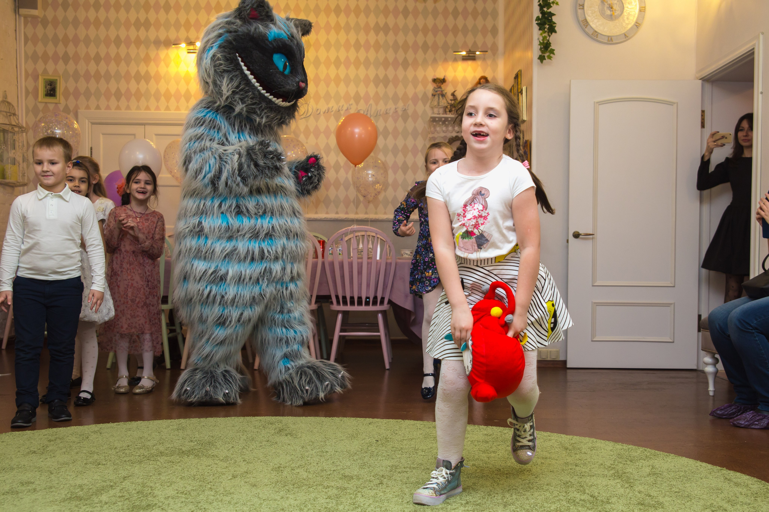 В домике Алисы. Мире 6 лет. Семейный и школьный фотограф в Москве Анна Ткач