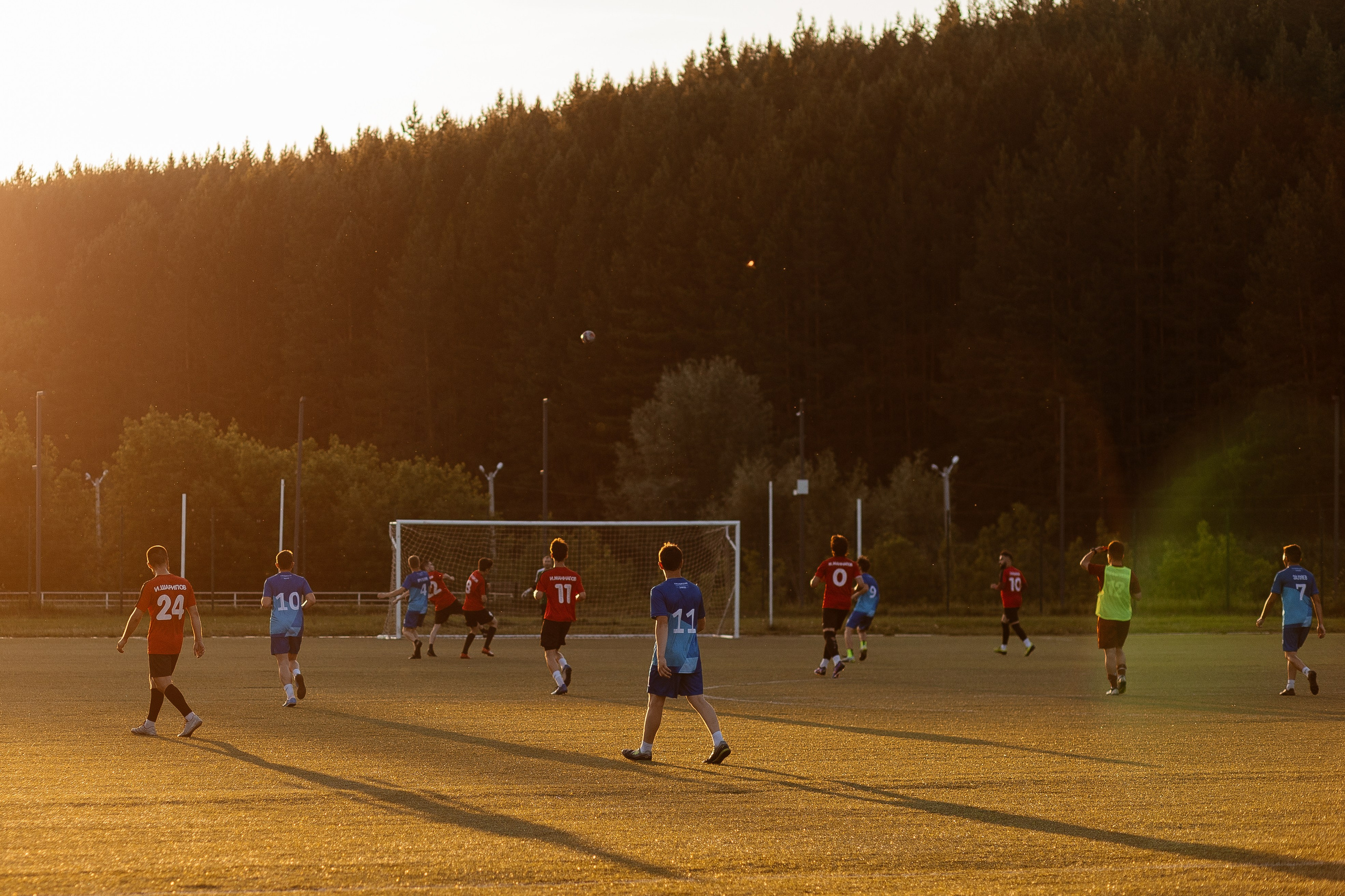 Любительский футбол. Ваш самый лучший фотограф!