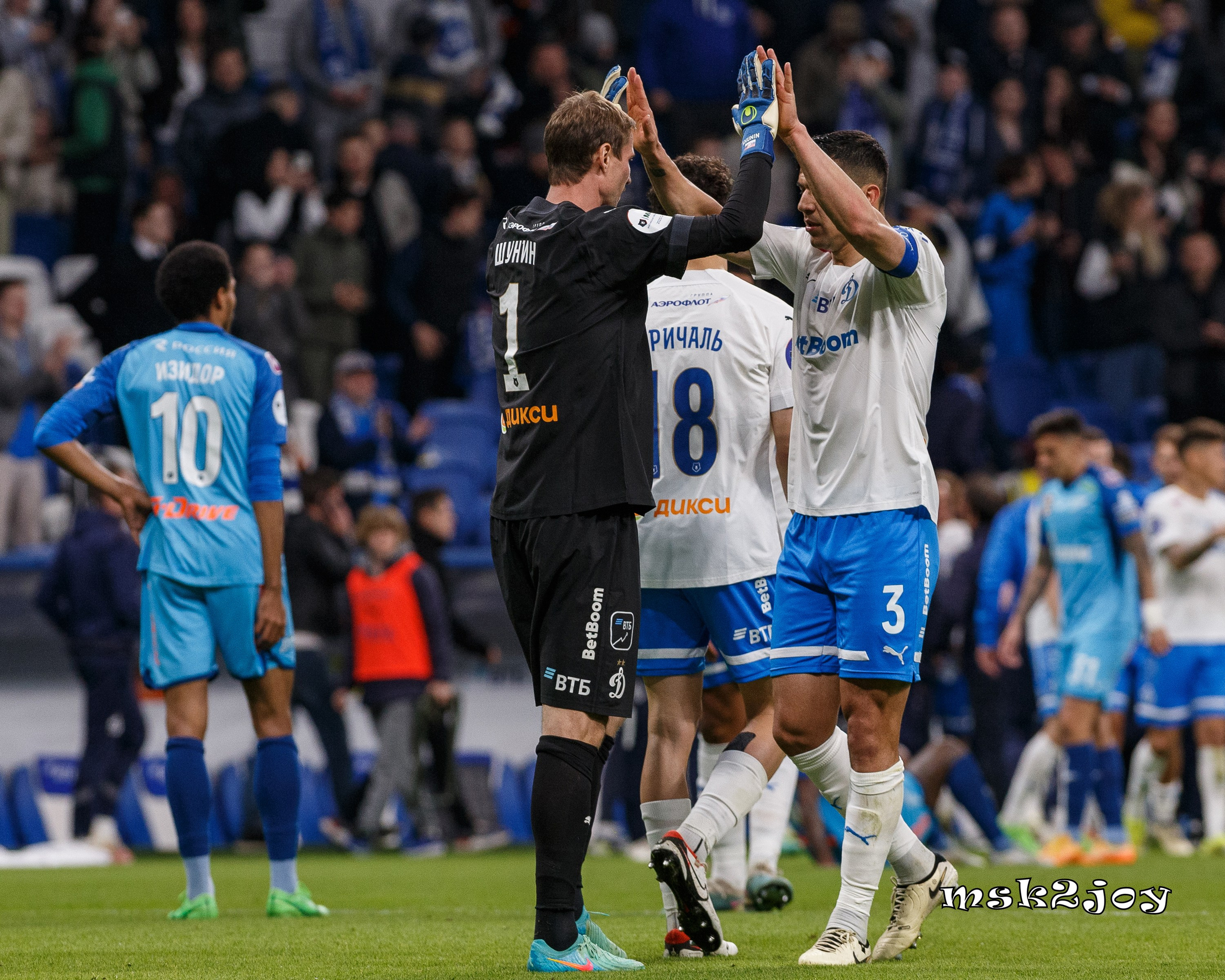 Фоторепортаж. РПЛ. Динамо — Зенит. Михаил Тоцкий портретный и репортажный фотограф в Москве