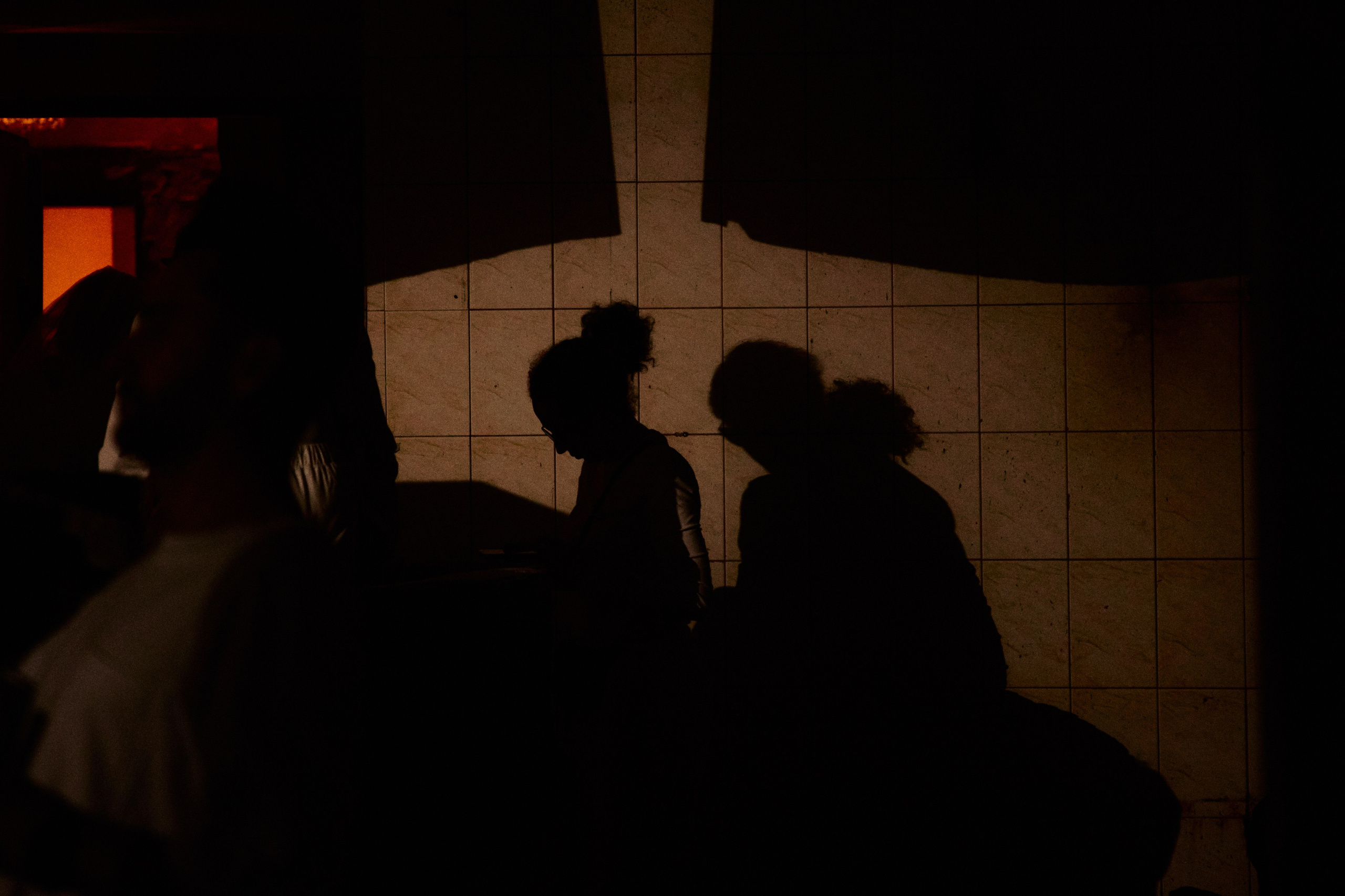 репортажная фотосъемка вечеринка выпускной serial killer чистилище артур погосян bonweddings репортажный фотограф москва екатеринбург калининград 