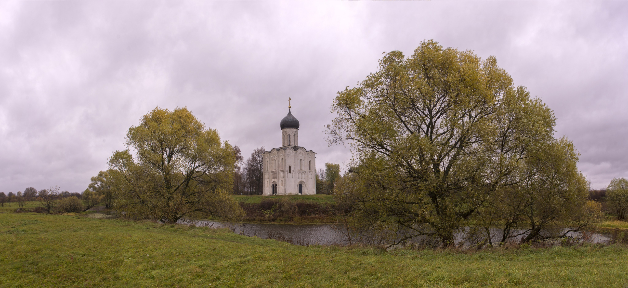 Боголюбово. Октябрь 2021. Игорь Жучков. Россия увиденная глазами путешествующего фотографа