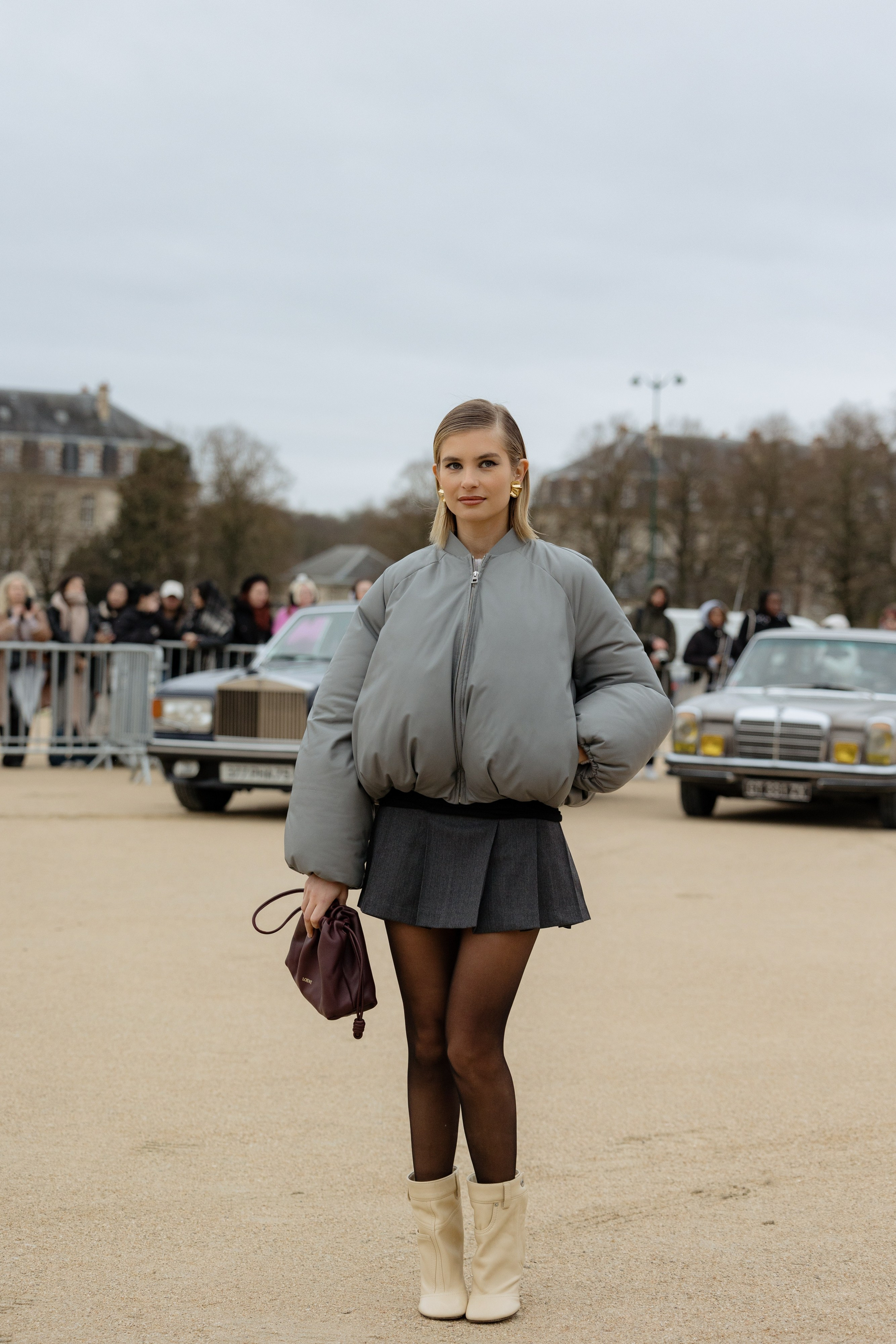 LOEWE PFW WOMENSWEAR FALL-WINTER 24/25. Photographer in Milan Ivan Goncharov