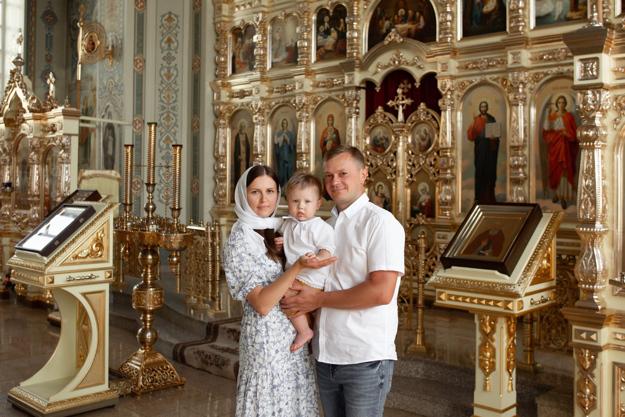 Крещение Ивана Храм Сергия Радонежского п. Ростоши. Фотограф новорожденных Оренбург Оксана Трофимова