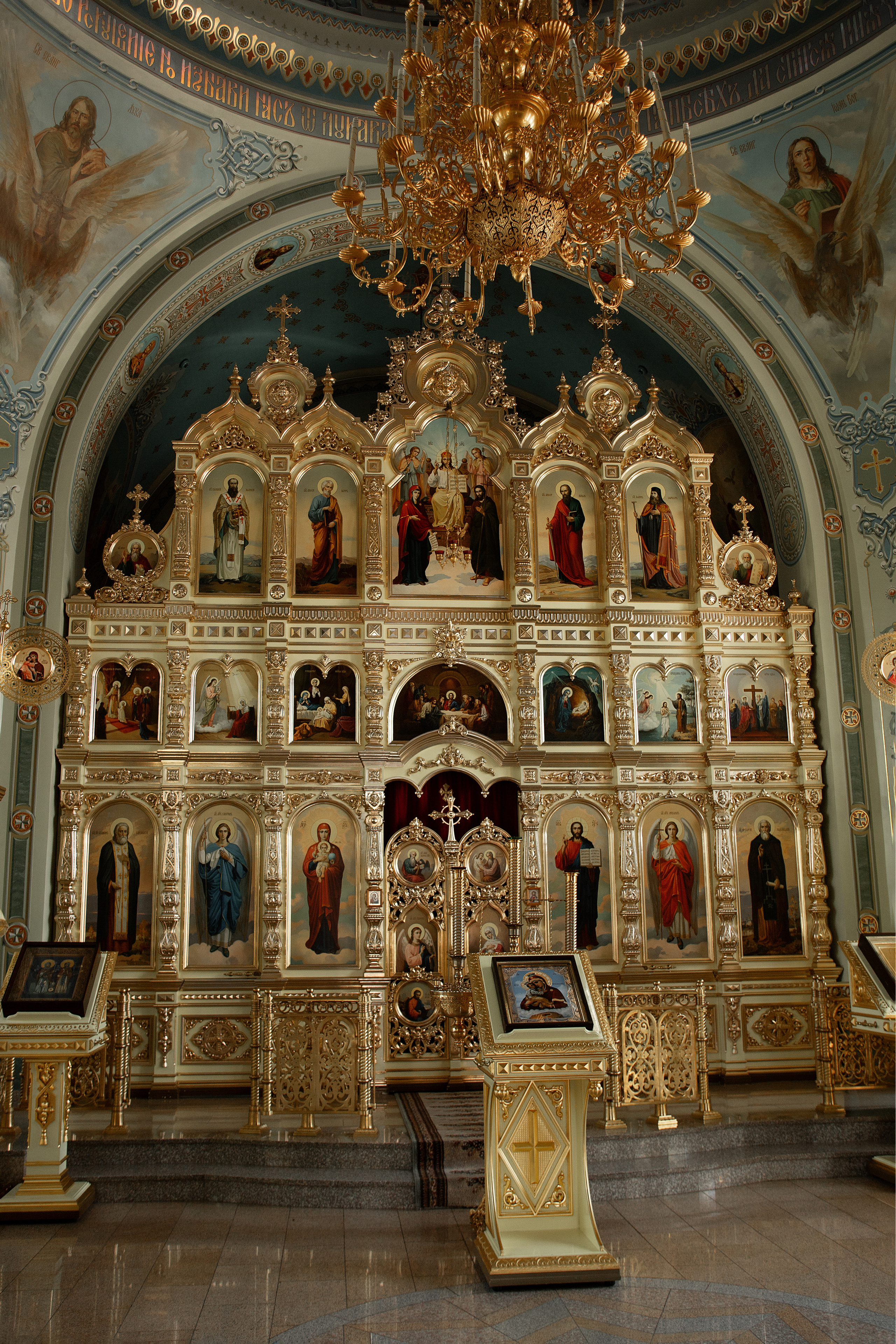 Крещение Ивана Храм Сергия Радонежского п. Ростоши. Фотограф новорожденных Оренбург Оксана Трофимова