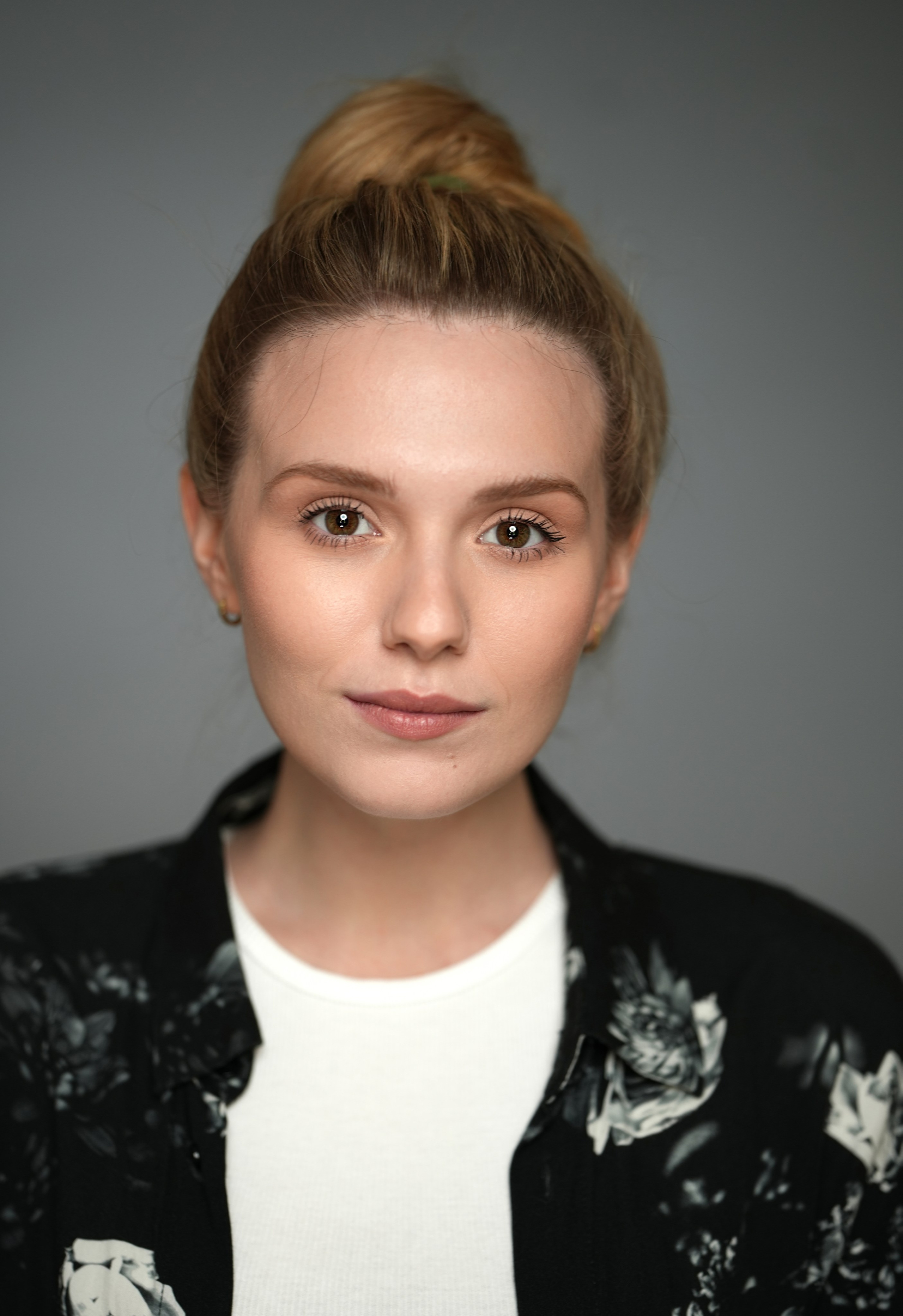 Анастасия Ровенских актерское портфолио. Портретная съемка в Москве, студийный фотограф Игорь Фомин