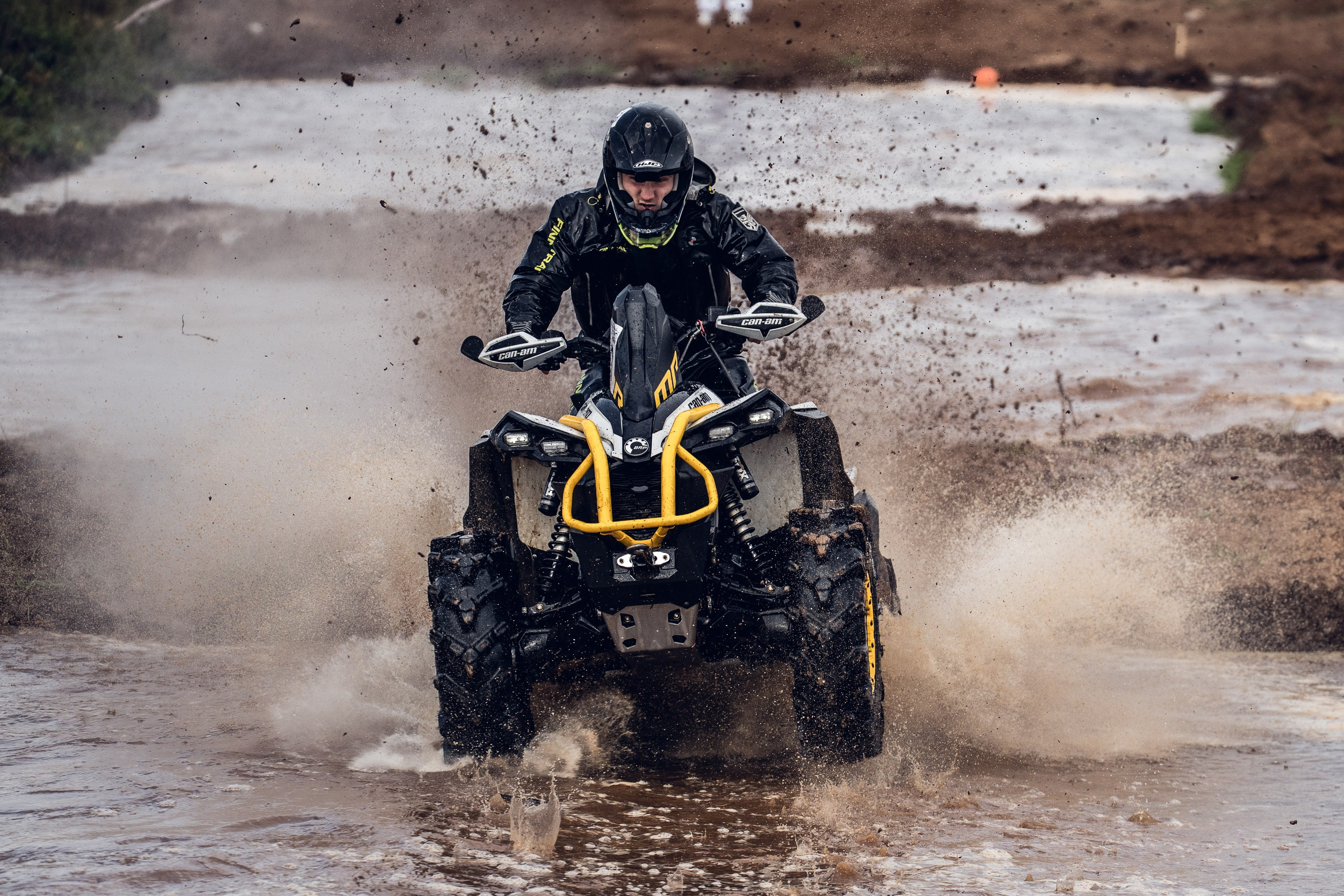 Mud racing. Паша Страхов — фотограф