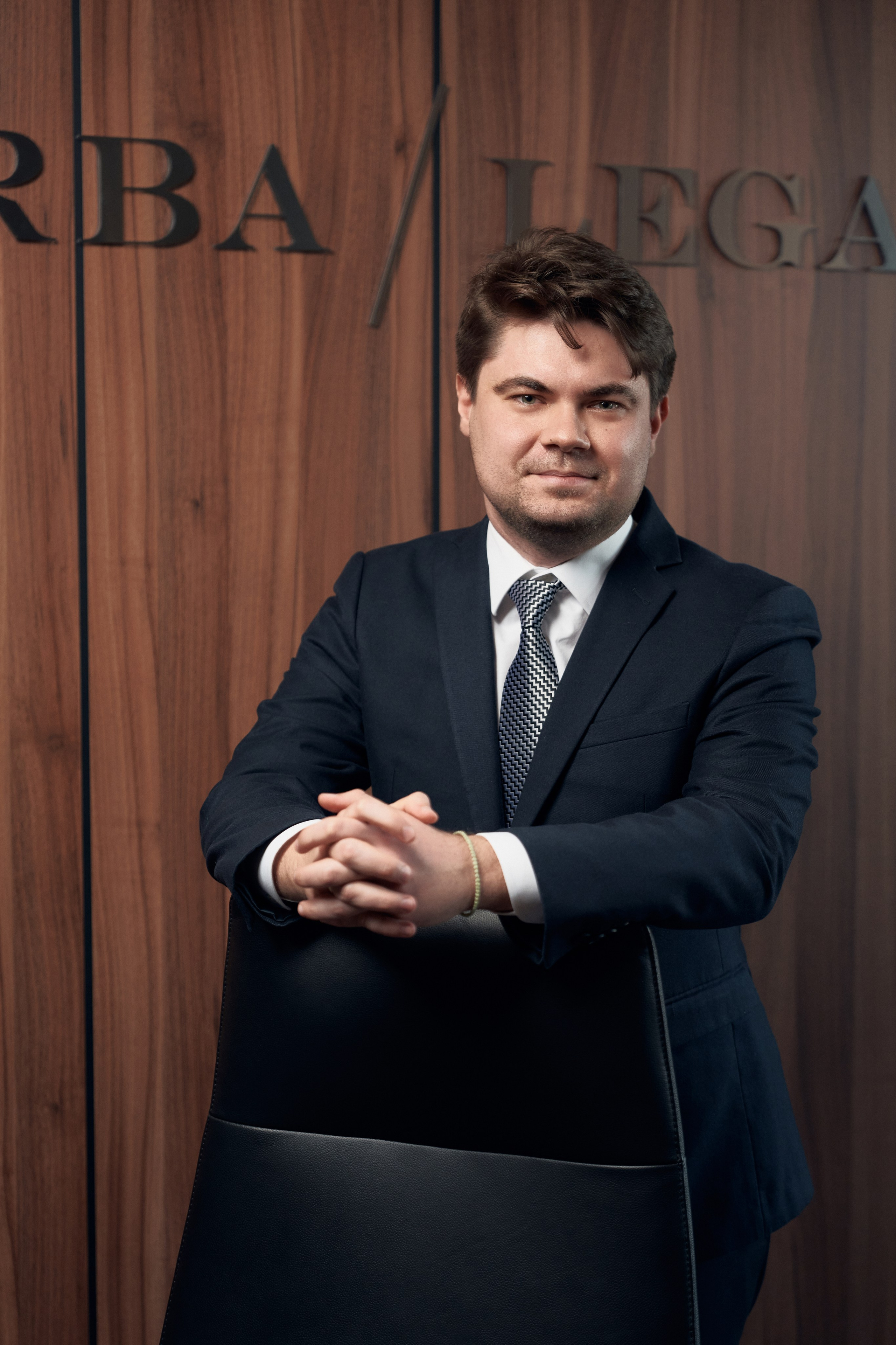 Деловой портрет. Профессиональный фотограф в Москве — Руслан Альтимиров