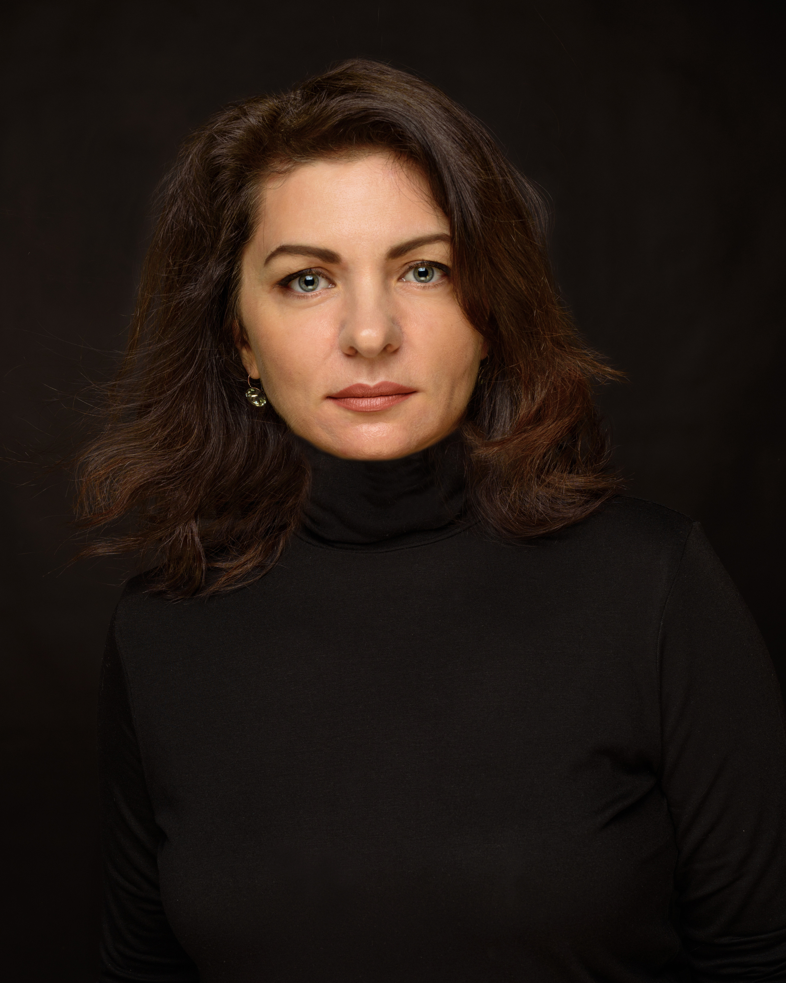 Наталья в черном. Агентство личного бренда «Брендовски»