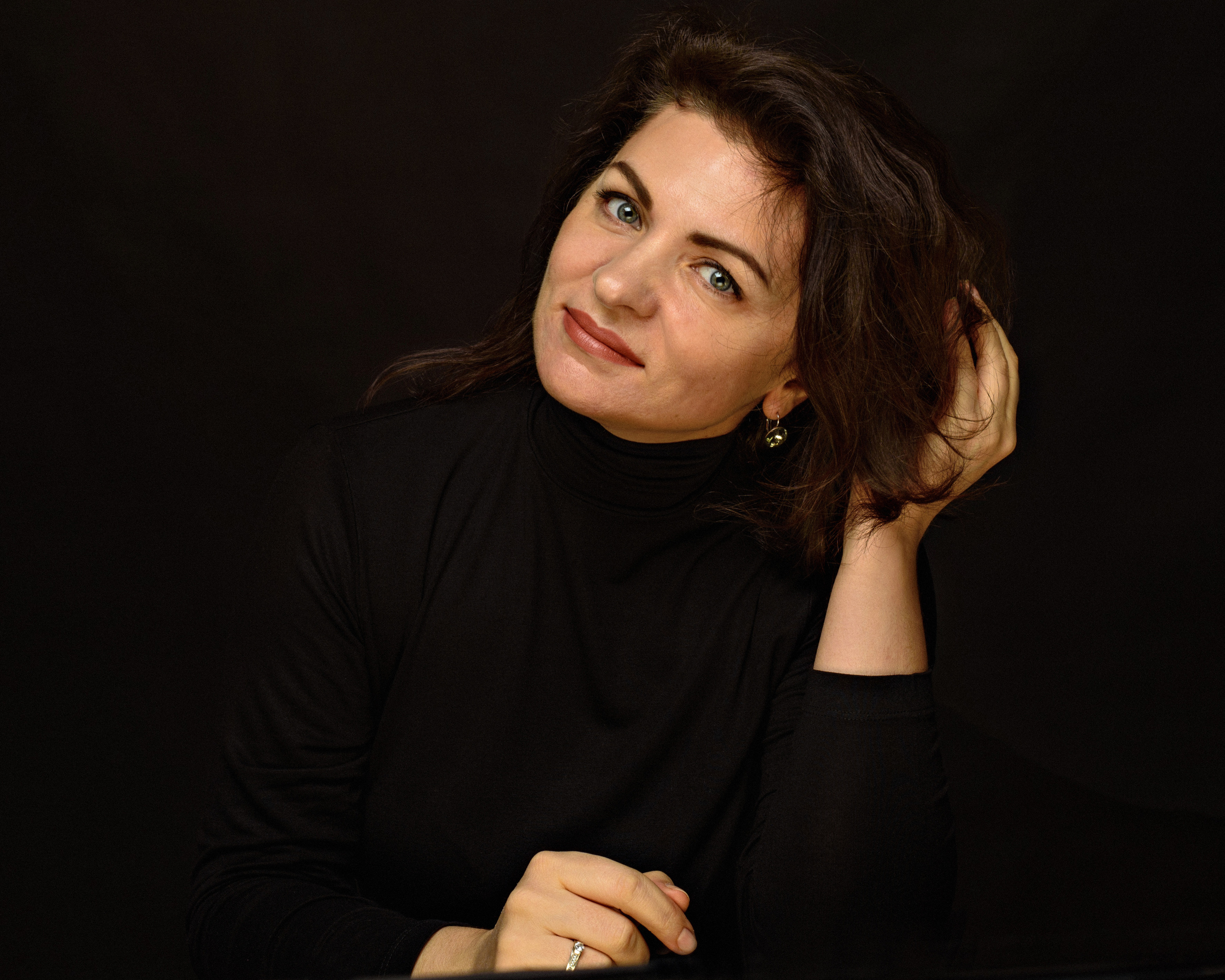 Наталья в черном. Агентство личного бренда «Брендовски»