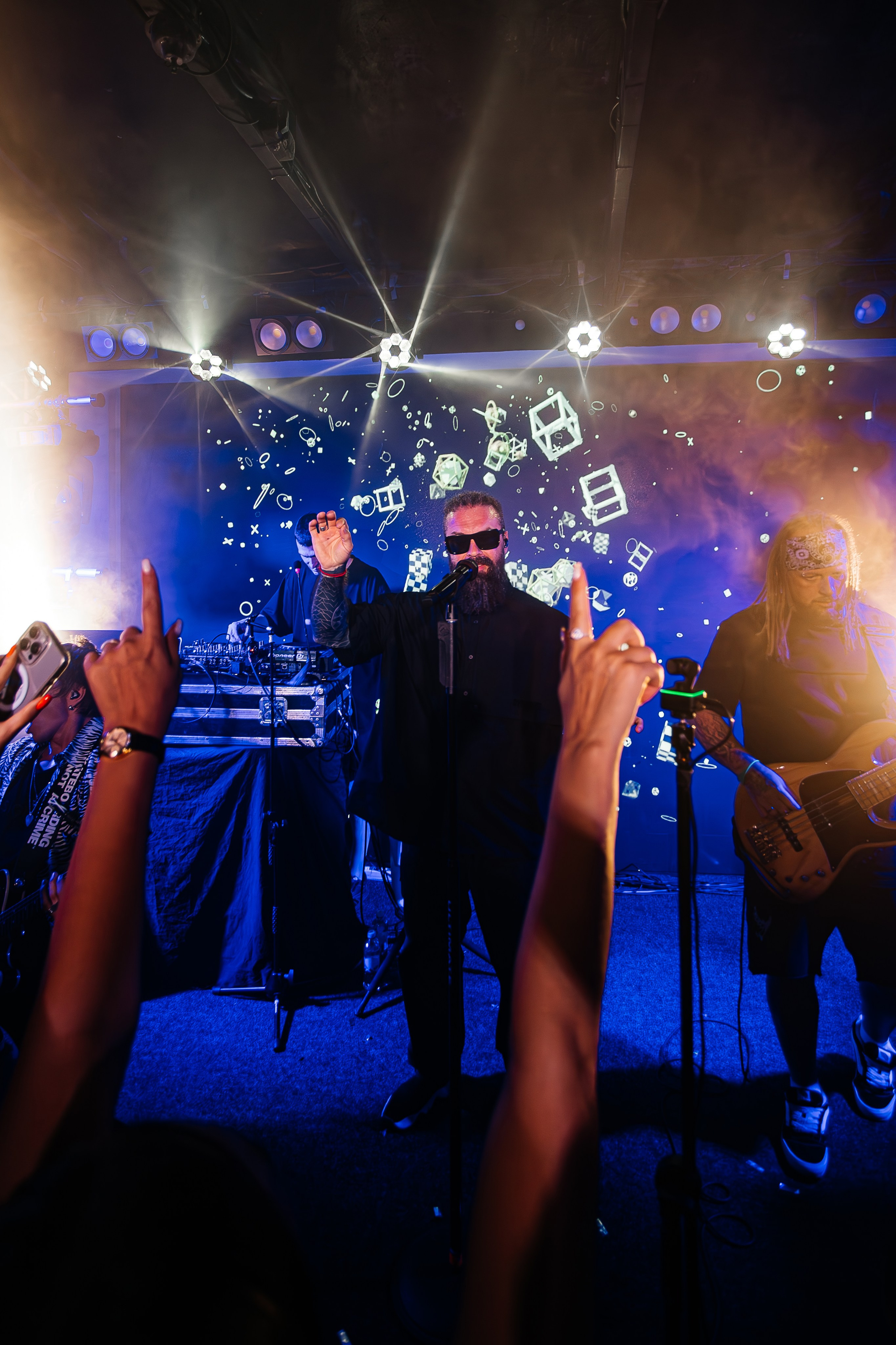 Бурито_Чайка_на_пляже_Ялта 23.08.2024. Аминов Руслан | Фотограф