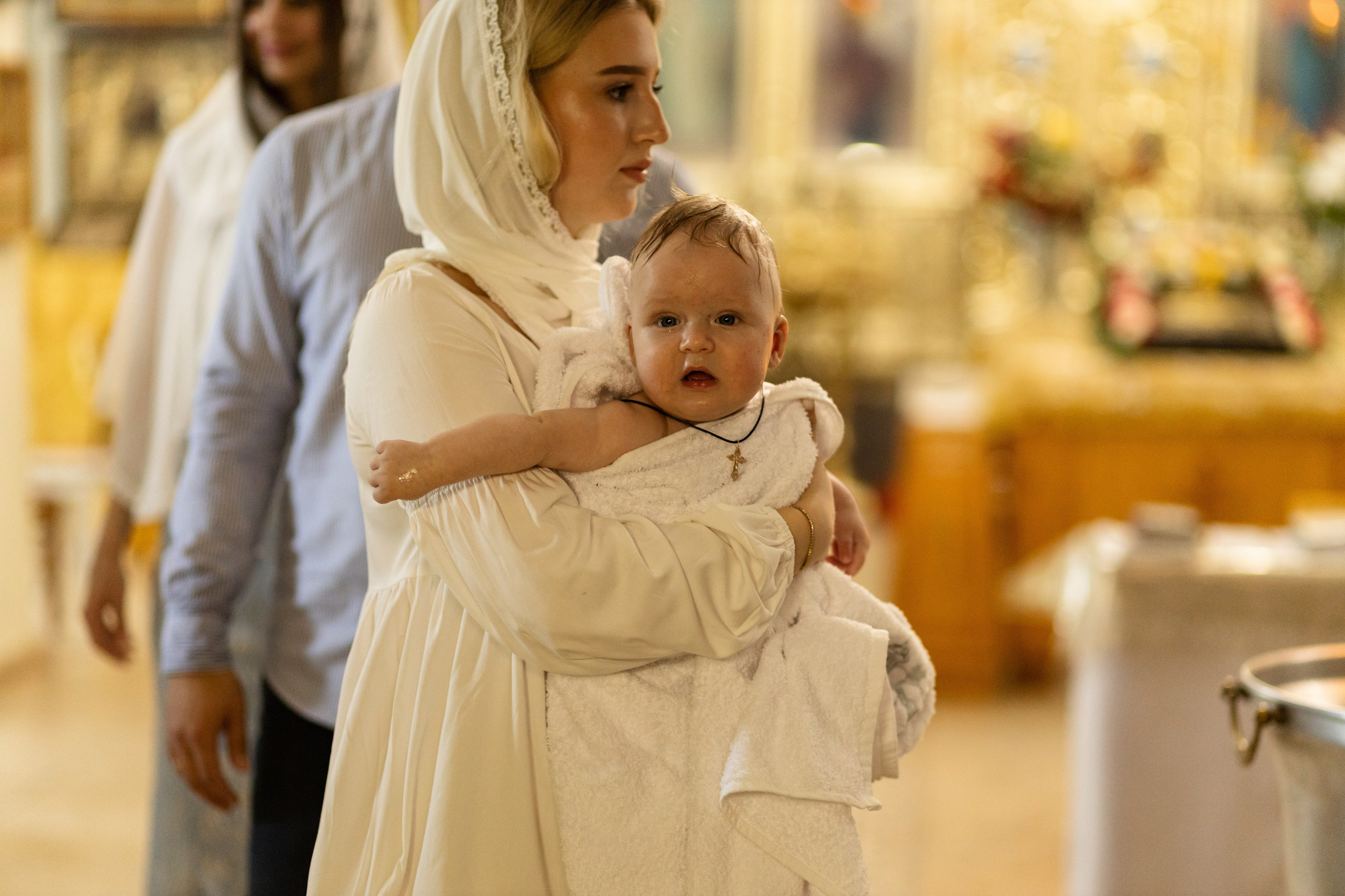 Таинство крещения Романа в Церкви Георгия Победоносца. Анастасия Безуглова- свадебный фотограф в Таганроге