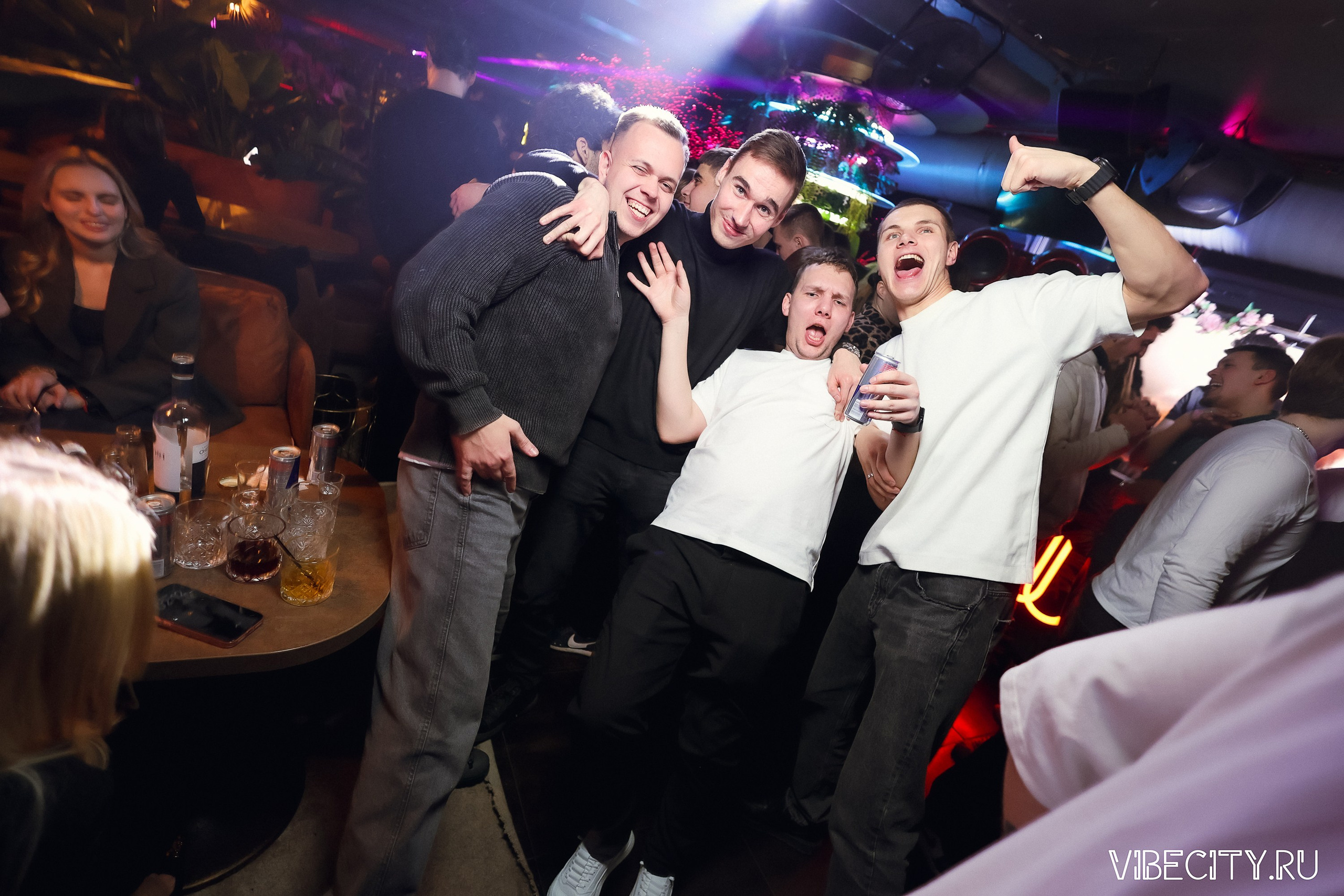 DOUBLE U. VIBECITY.RU Вайб Сити Ру Фоторепортажи Фотоотчеты Калининград