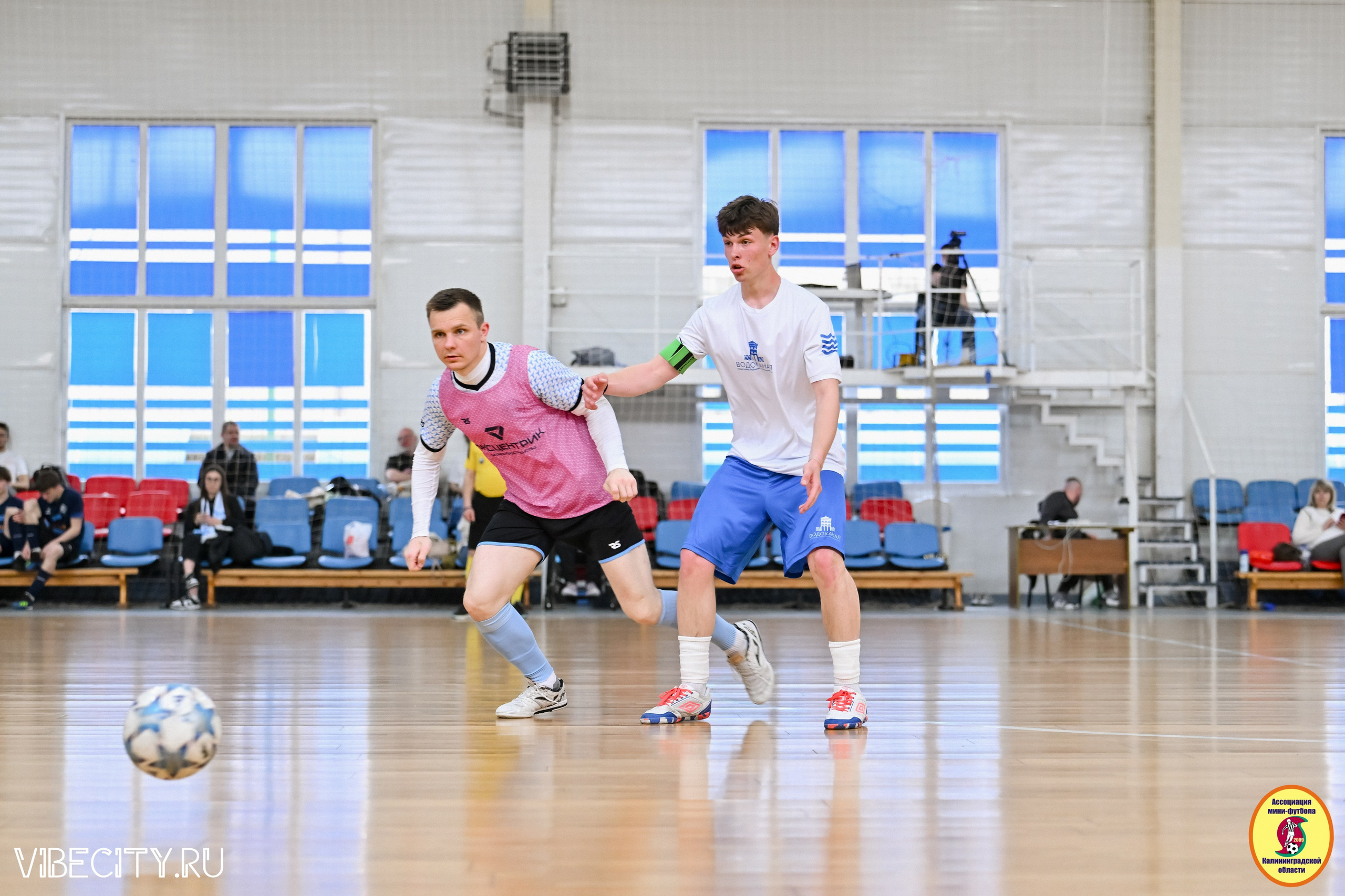 8 тур Корпоративной Бизнес-Лиги по футзалу. VIBECITY.RU Вайб Сити Ру Фоторепортажи Фотоотчеты Калининград