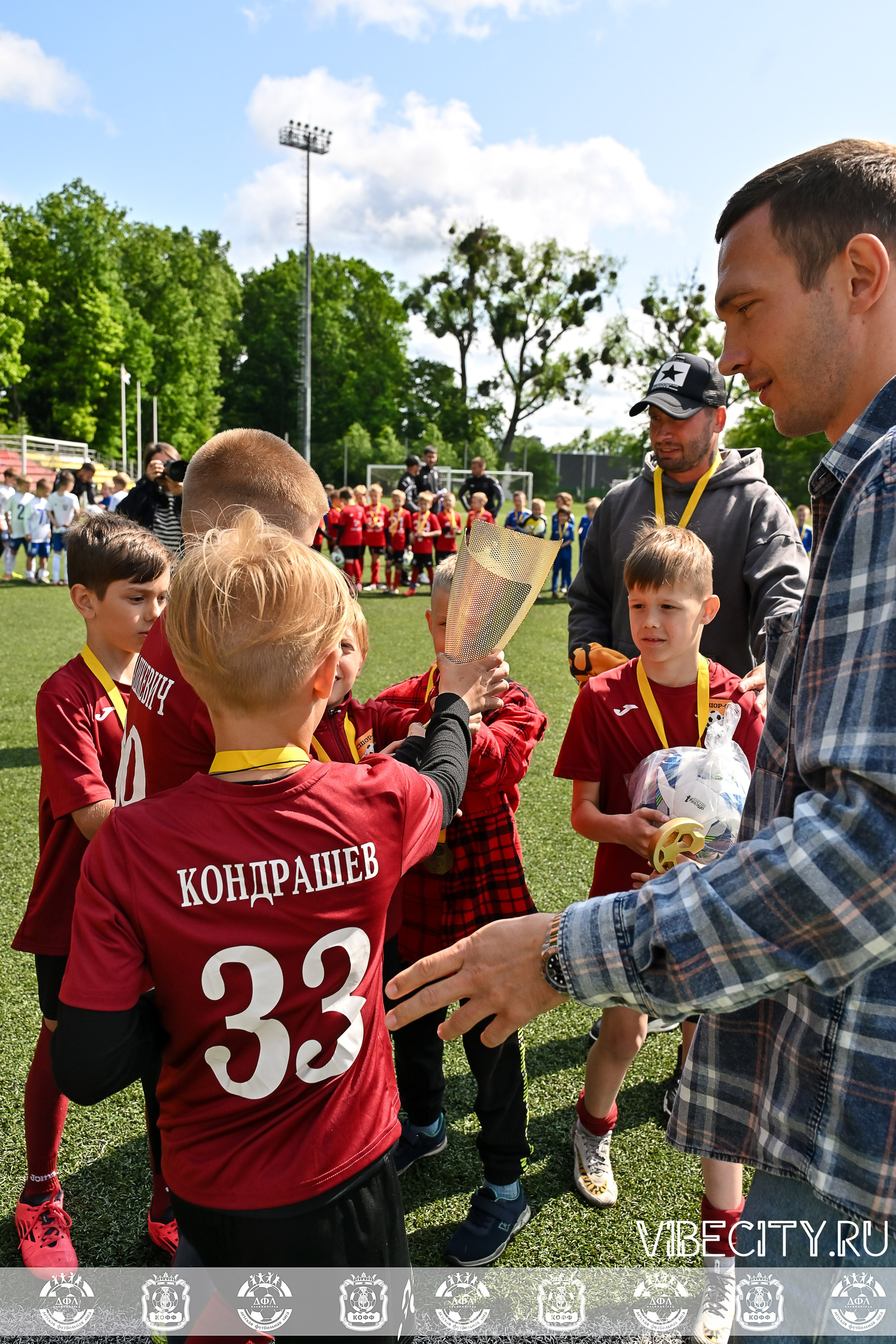 Большие Звезды светят Малым. VIBECITY.RU Вайб Сити Ру Фоторепортажи Фотоотчеты Калининград