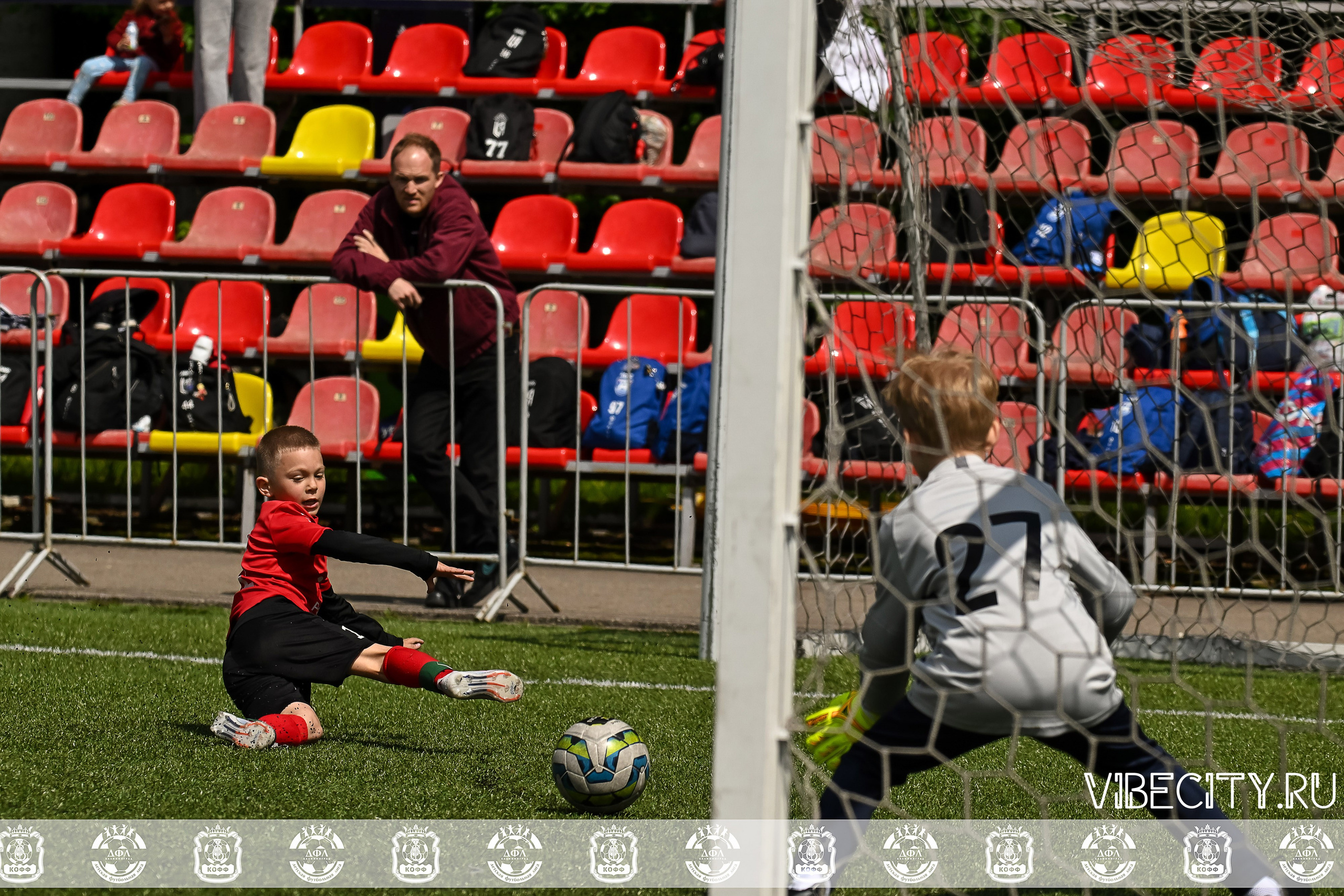 Большие Звезды светят Малым. VIBECITY.RU Вайб Сити Ру Фоторепортажи Фотоотчеты Калининград