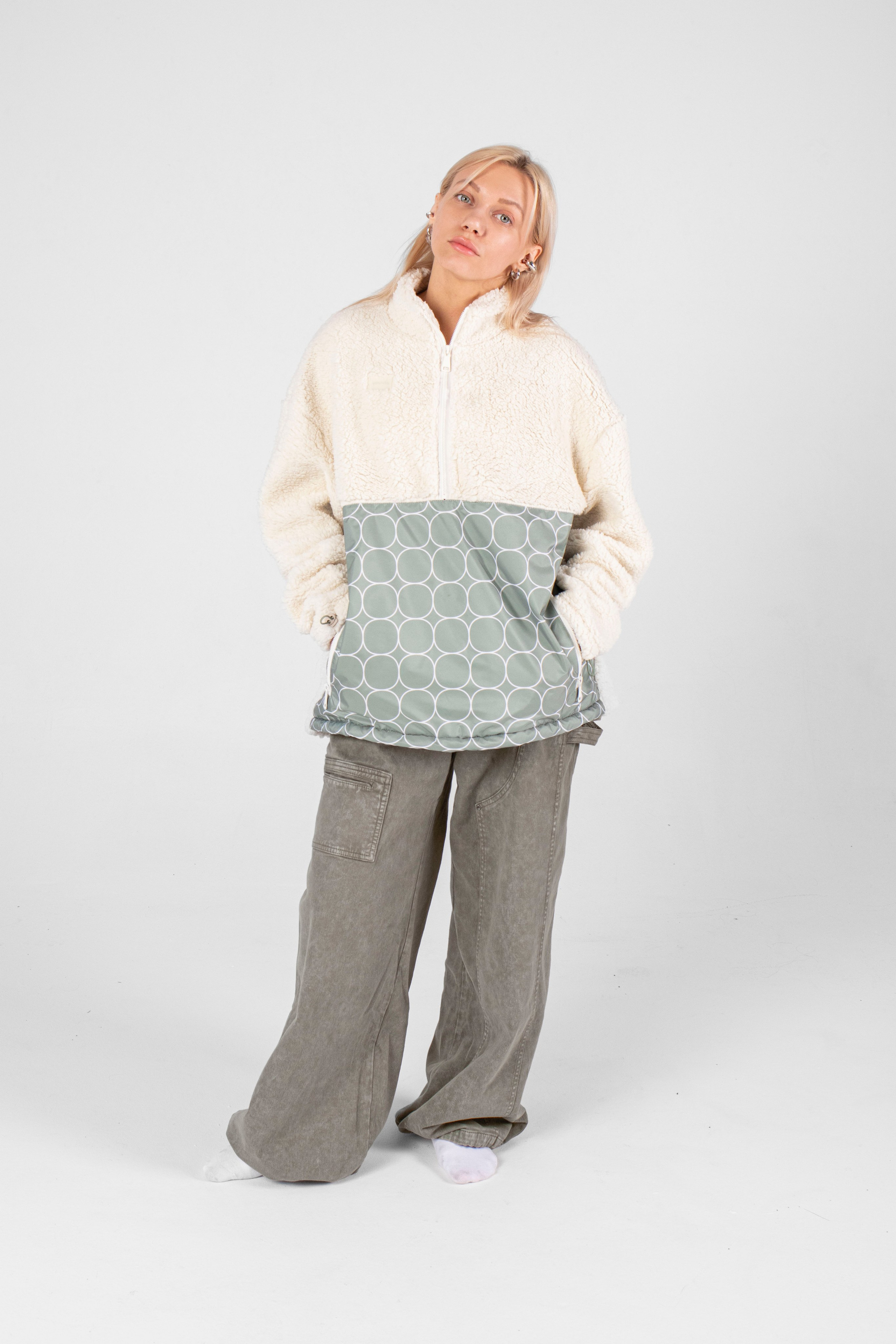 Vertcomm мерч. Романова Александра фотограф в Москве