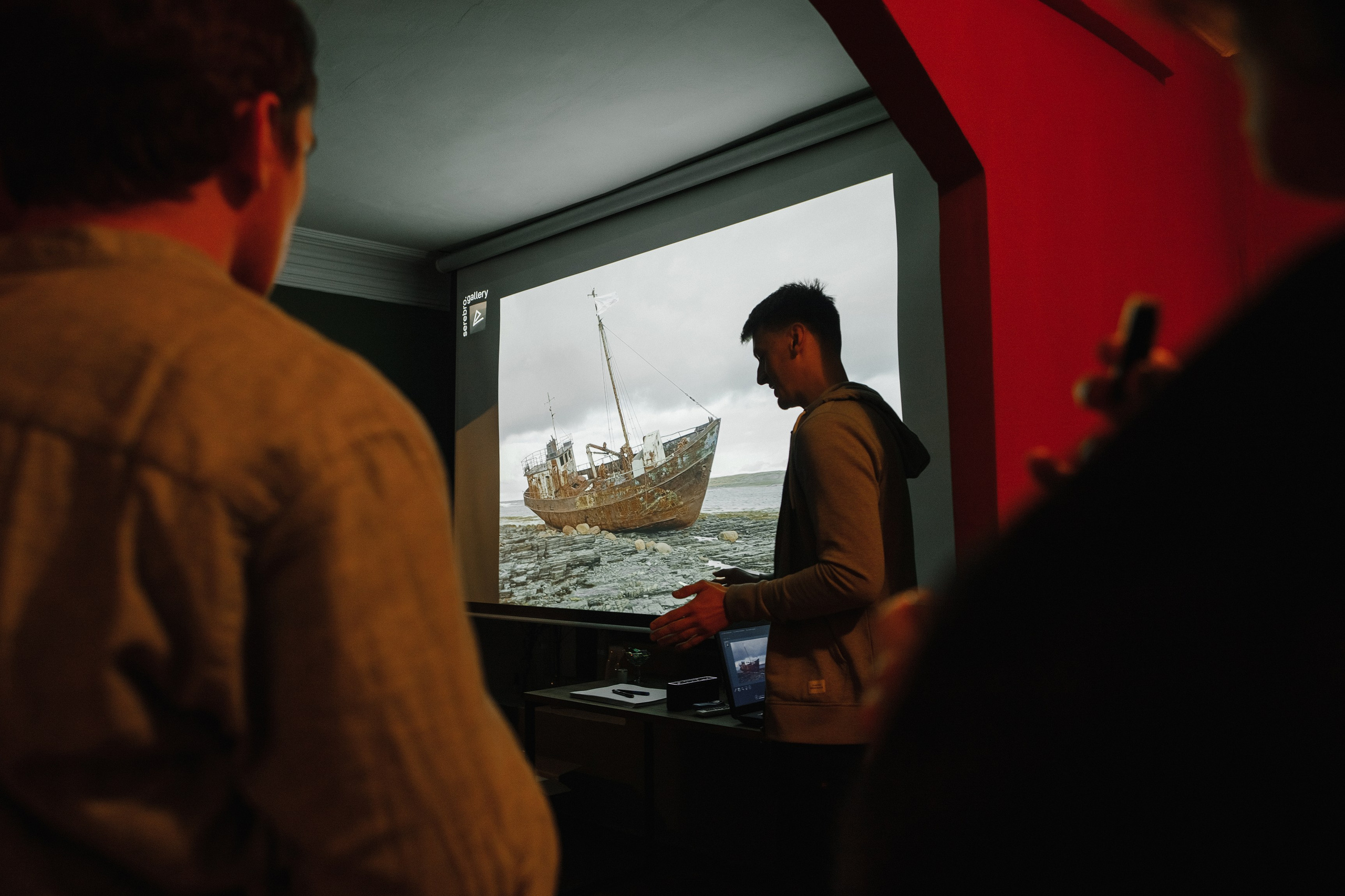 11.11.2022 // Совместно с ЕДЕМ.ДАЛЬШЕ. Фотовыставки serebro.gallery, в которых автором можешь стать ты! | Москва