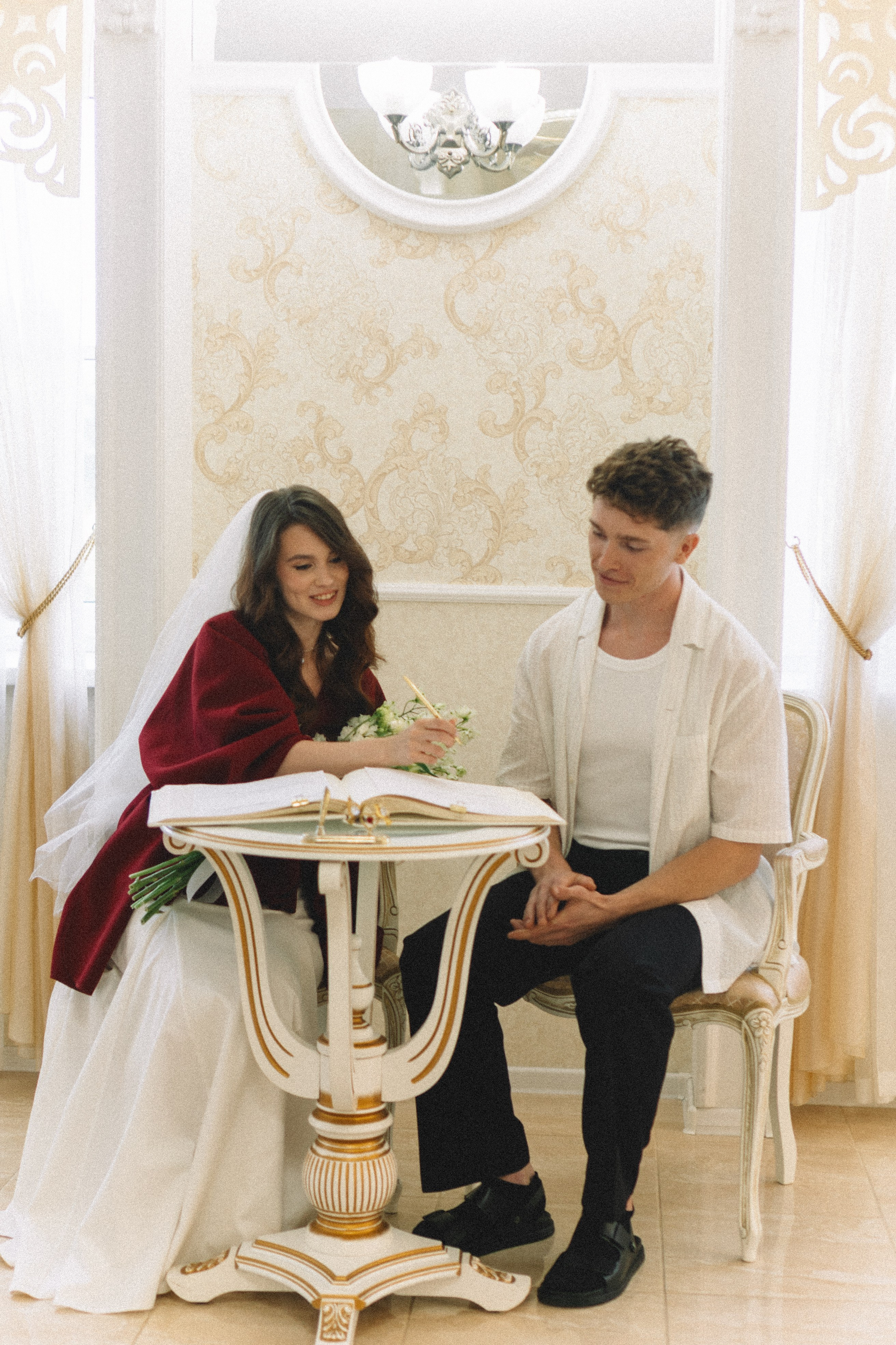 СВАДЕБНАЯ СЬЕМКА В ПЕТЕРГОФЕ И СЬЕМКА РЕПОРТАЖА В ЗАГСЕ ПЕТЕРГОФА. Профессиональный фотограф, Санкт-Петербург — Виктория Богомолова