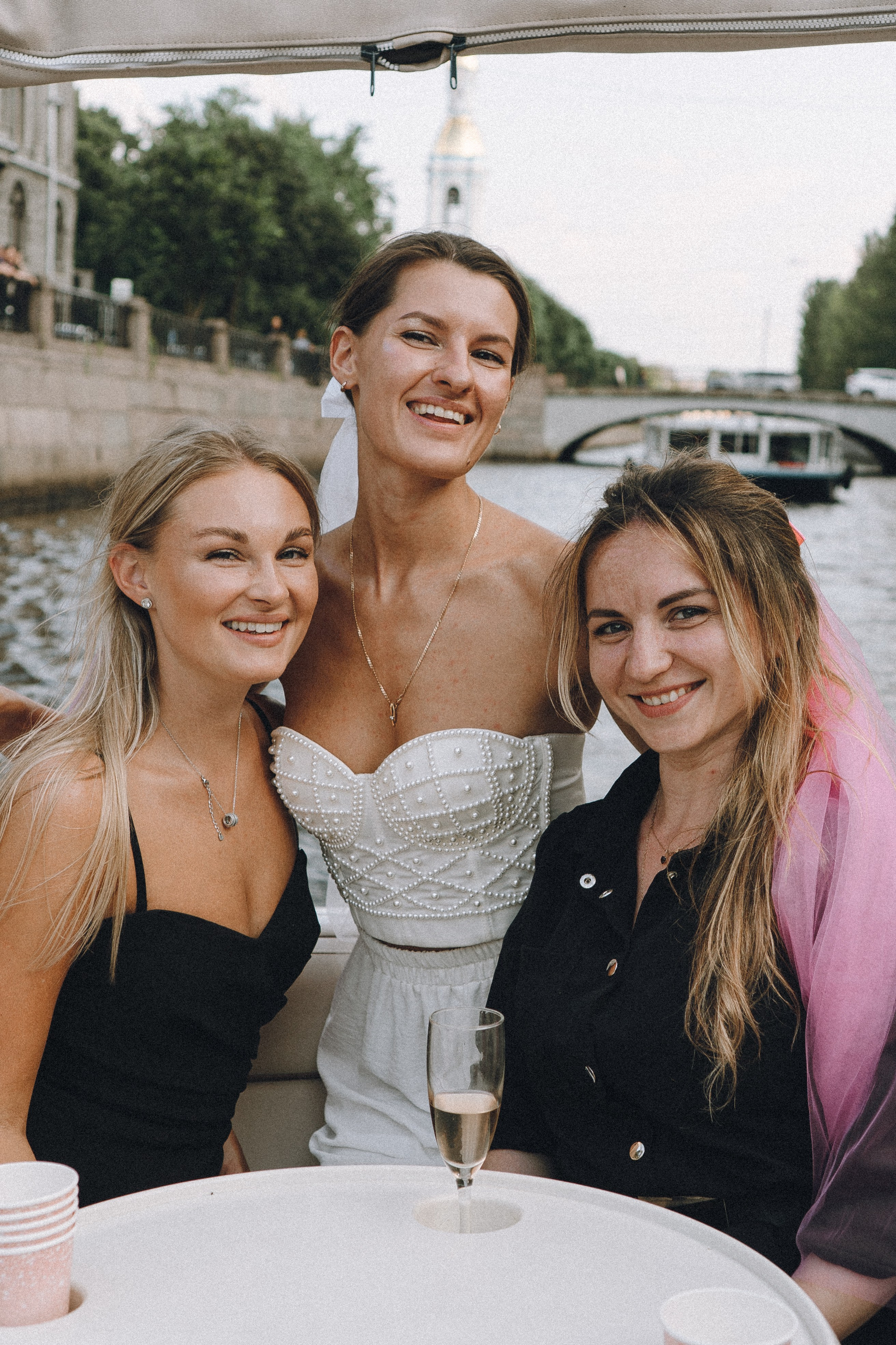 ДЕВИЧНИК НА КАТЕРЕ. Профессиональный фотограф, Санкт-Петербург — Виктория Богомолова