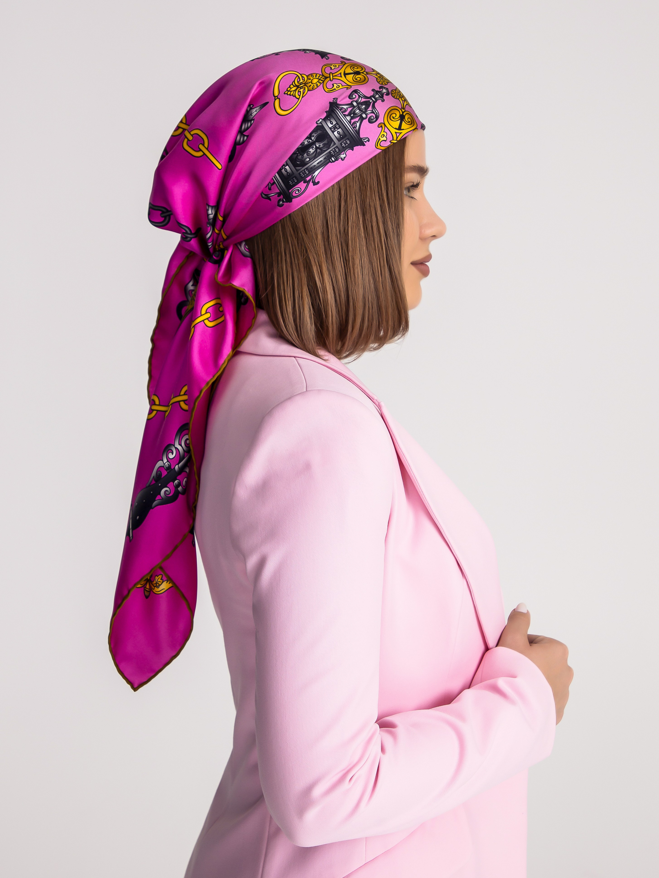 Фото на модели. Предметная Фотосьемка в Москве