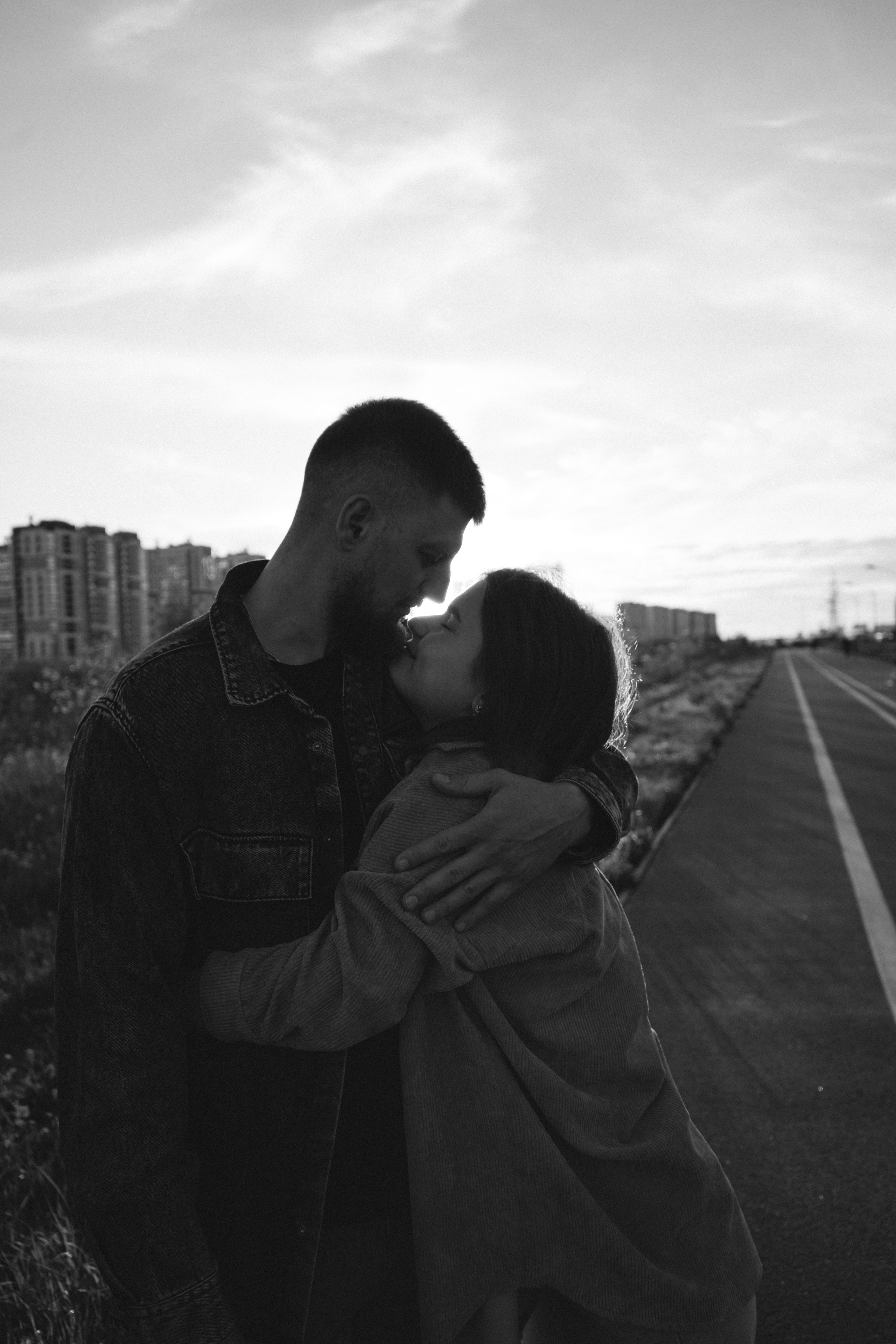 Аня и Рома, прогулка — Парная фотосессия на природе — Xeni Photography. Xeni Photography