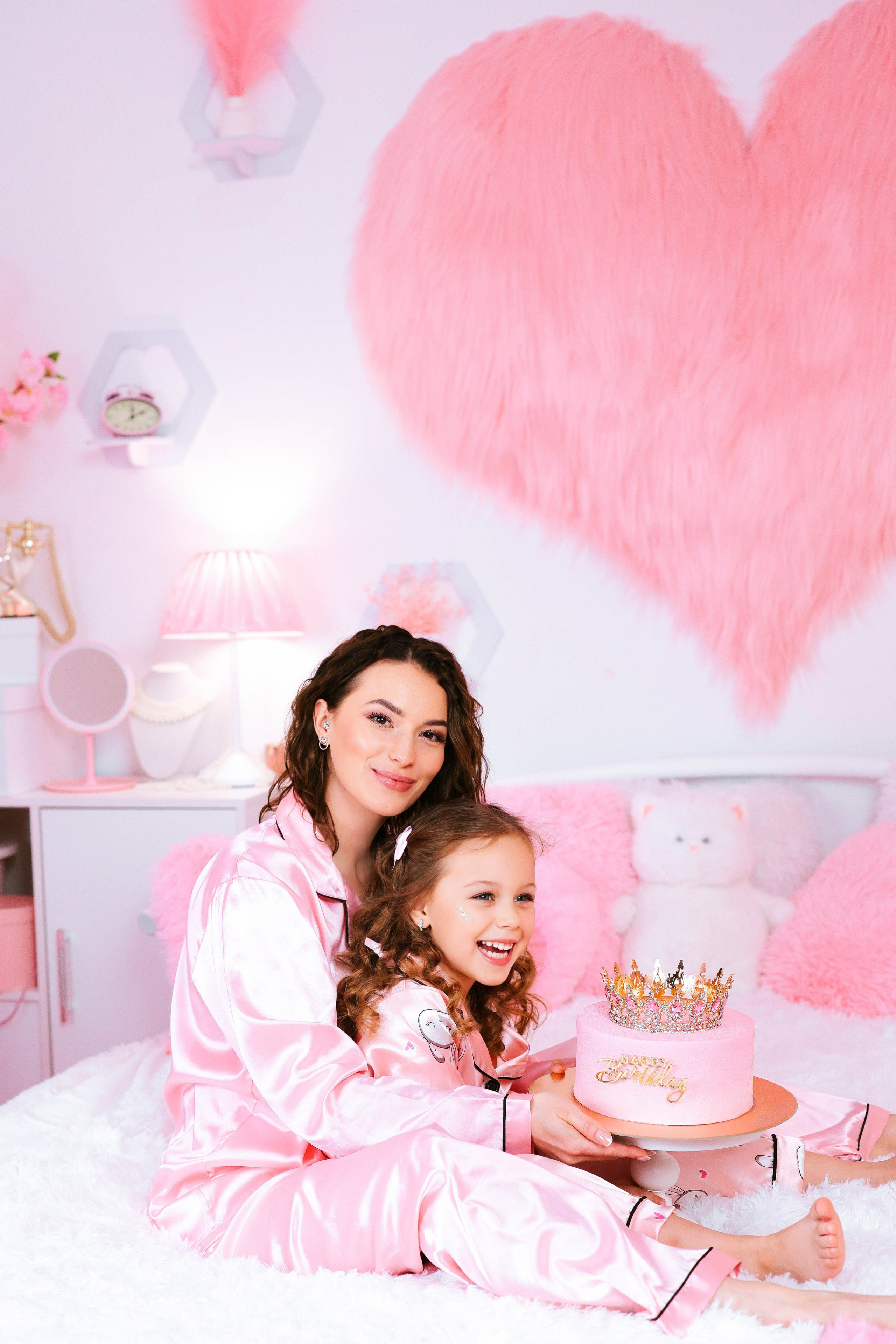 РОЗОВАЯ КОМНАТА