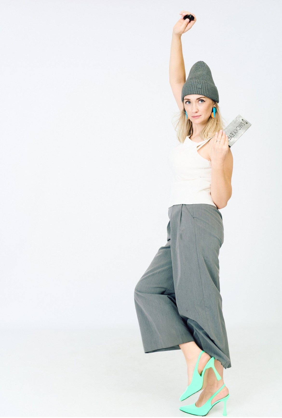 Селфи-студия «STORIES» профессиональная фотосессия без фотографа в Одинцово