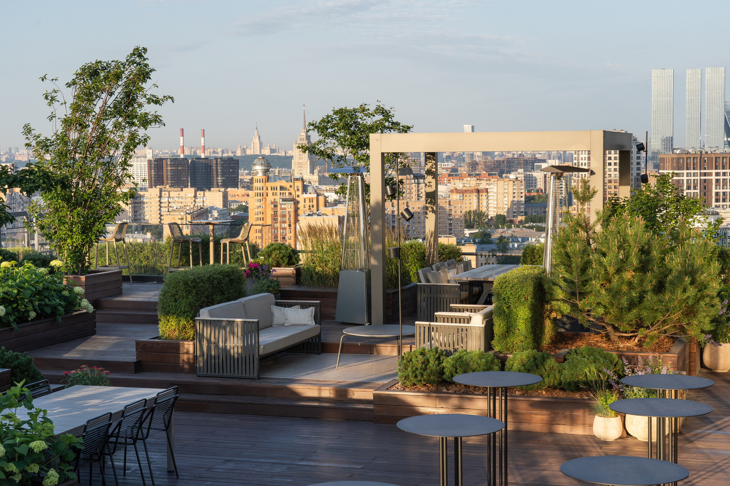 Brusnika office terrace, Moscow. Артамонов Александр | Архитектурный и ландшафтный фотограф