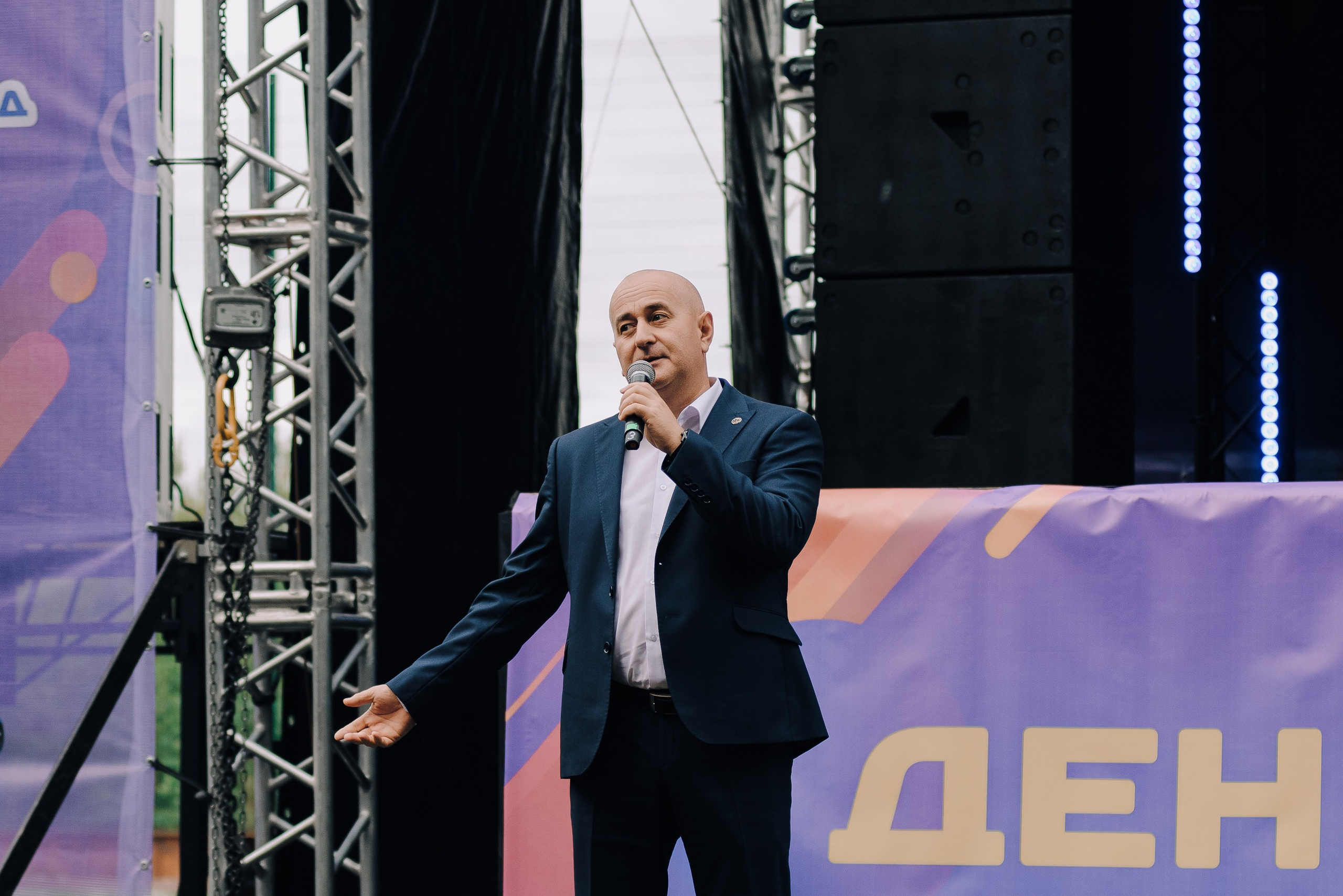 ДЕНЬ МЕТАЛЛУРГА. ЧЕЛЯБИНСКИЙ ЦИНКОВЫЙ ЗАВОД 2023. Репортажный фотограф Зуев Роман г. Челябинск