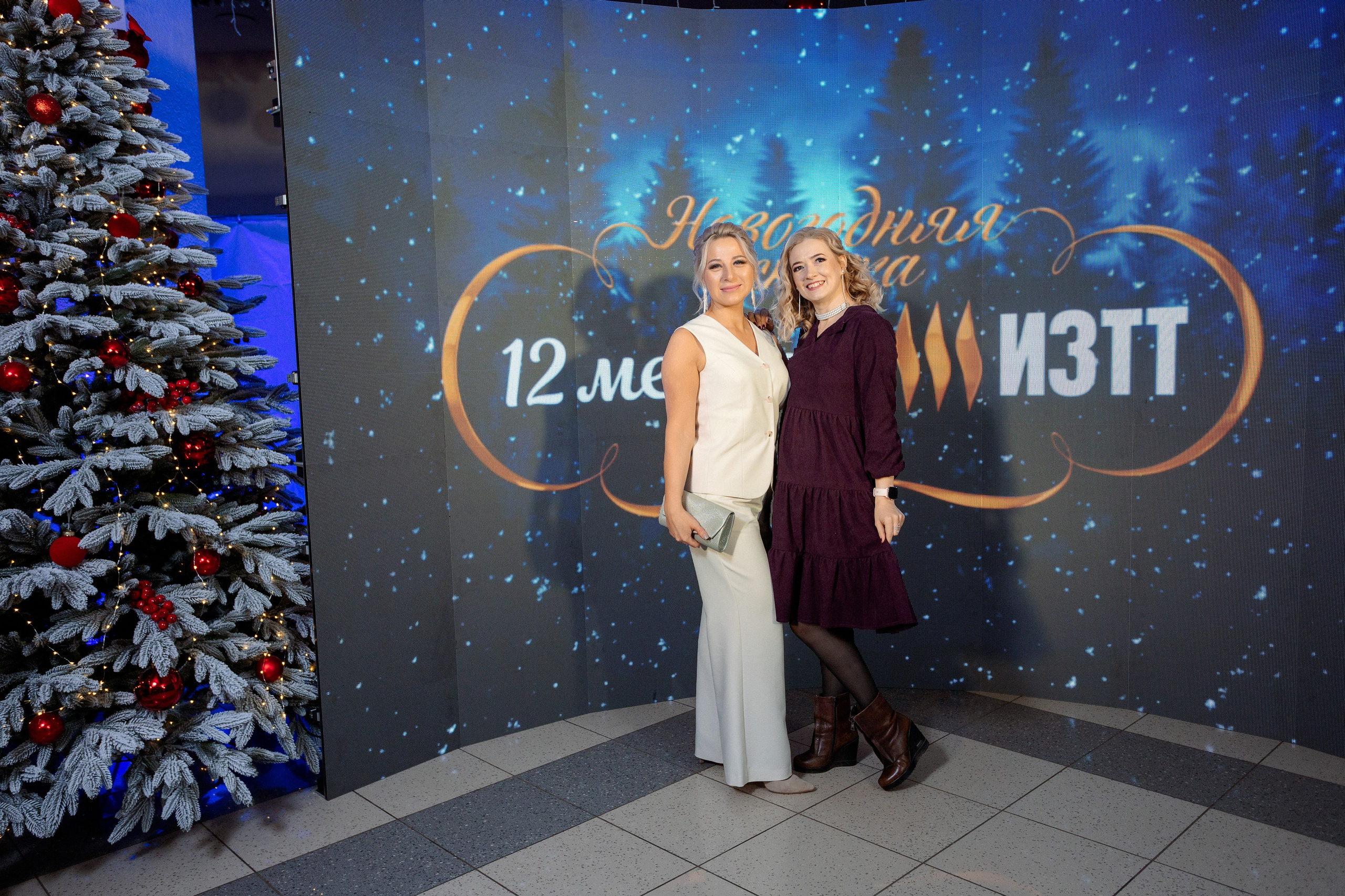 РЕПОРТАЖ: НОВЫЙ ГОД В ДК МЕТАЛЛУРГ. Профессиональный фотограф в Ижевске Леша Петров