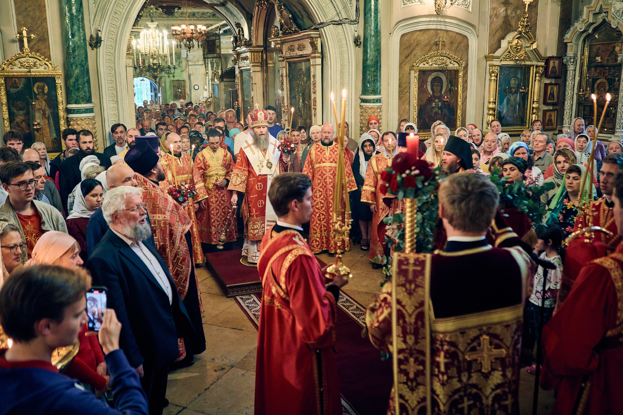 Всенощное бдение в канун престольного праздника храма Иоанна Воина. DMITRY MOISEENKO — фотограф, художник, топ-стилист