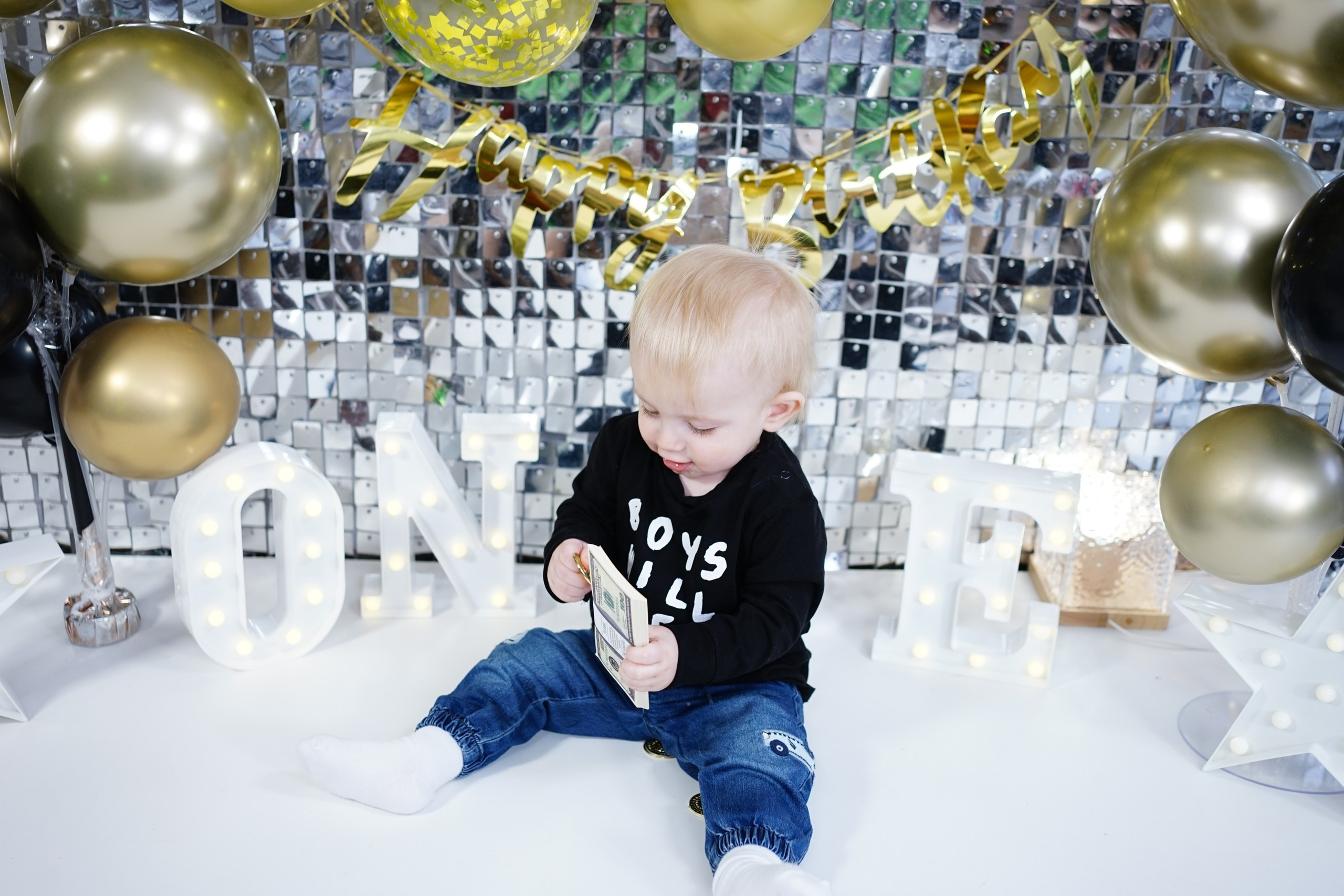 Фотосессия на Годик для Мальчиков. Детская Фотостудия ГОДОВАСИКИ в Санкт-Петербурге фотосесия на годик