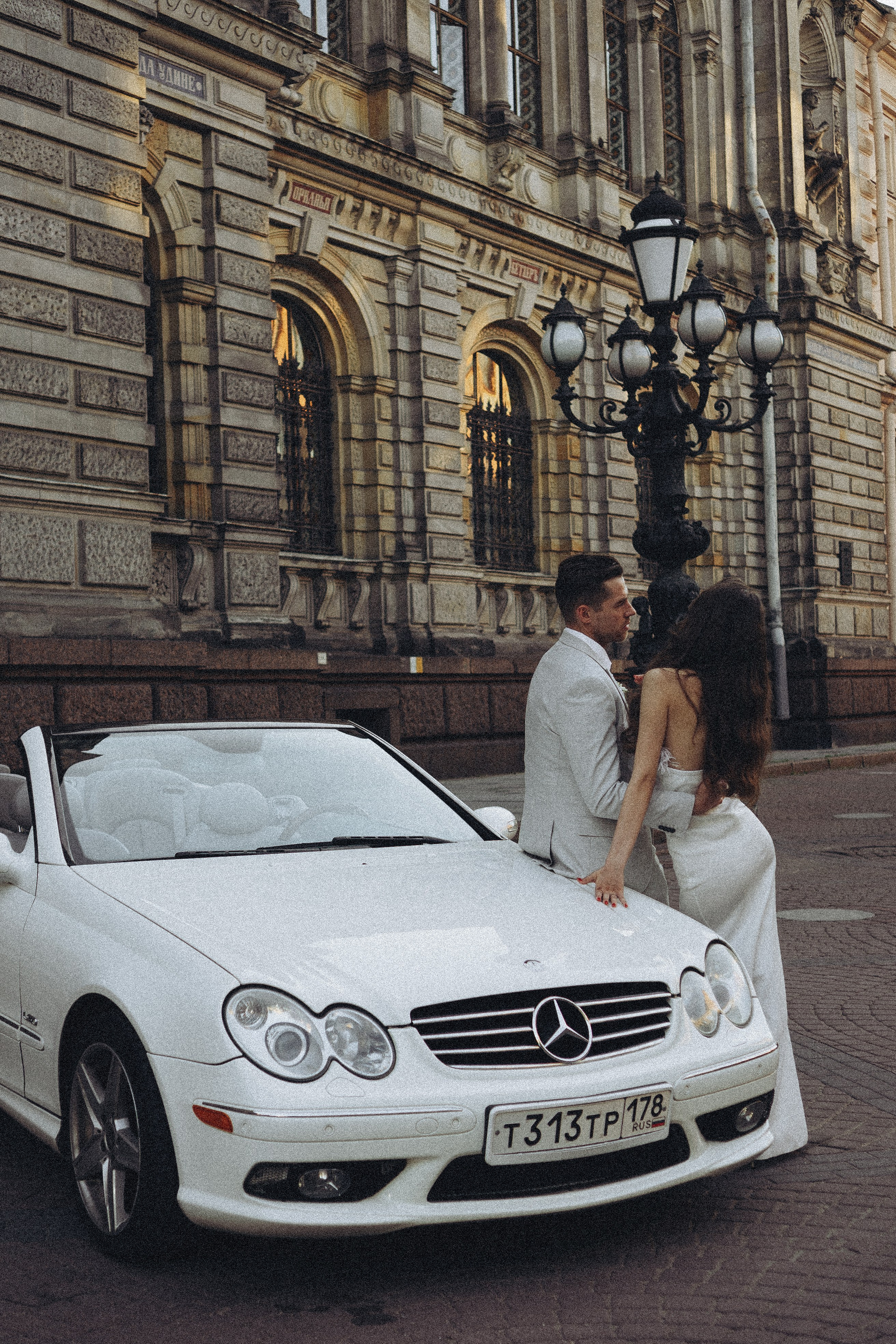 Свадебная сьемка у академии Штиглица. Профессиональный фотограф, Санкт-Петербург — Виктория Богомолова