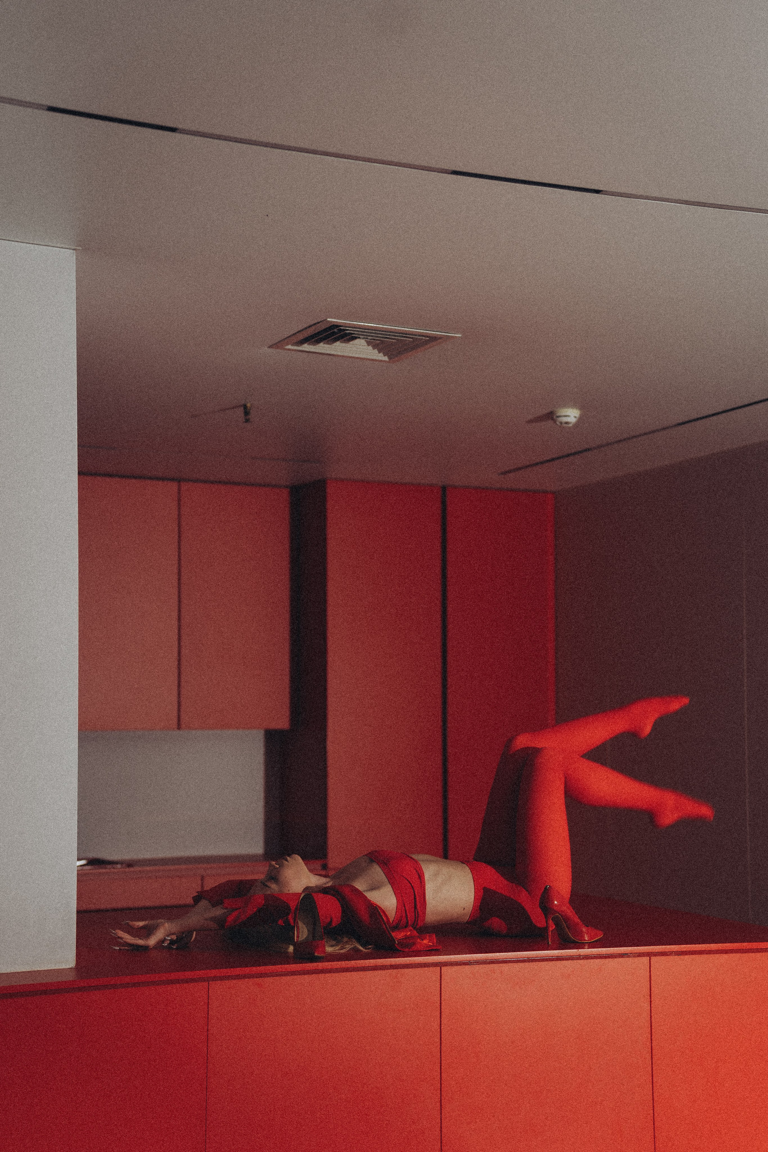 ФОТОСЕССИЯ К НОВОМУ ГОДУ В СТУДИИ С ЕЛОЧКОЙ КРАСИВЫЙ ОБРАЗ. Профессиональный фотограф, Санкт-Петербург — Виктория Богомолова