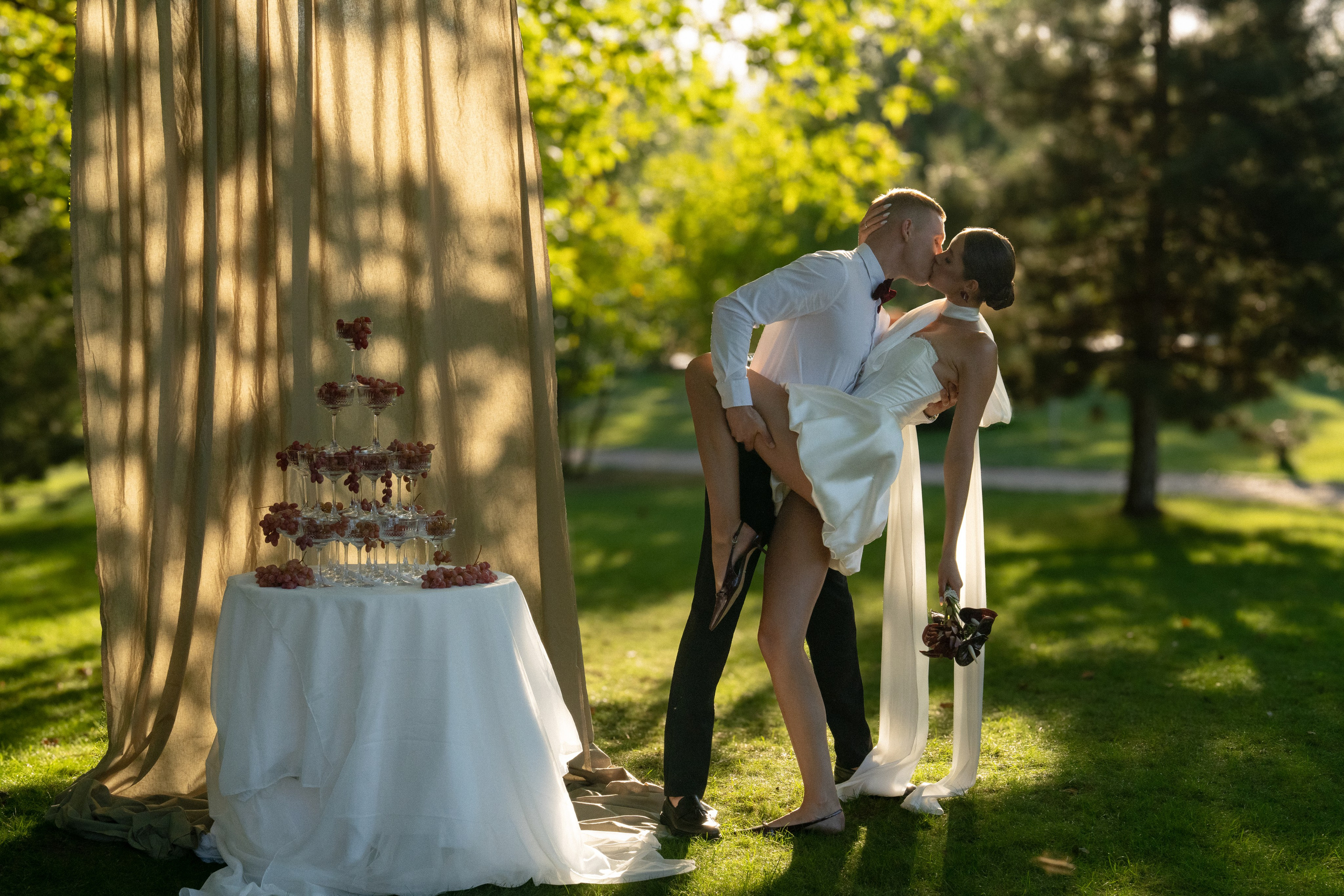 Свадебная прогулка. Свадебный фотограф Виктория Роса