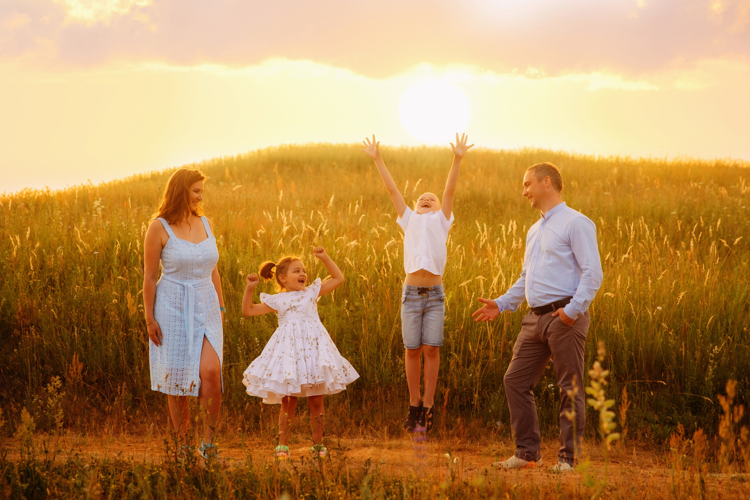 ТЕПЛЫЙ ЛЕТНИЙ ВЕЧЕР. Женский и семейный фотограф Елена Петрова