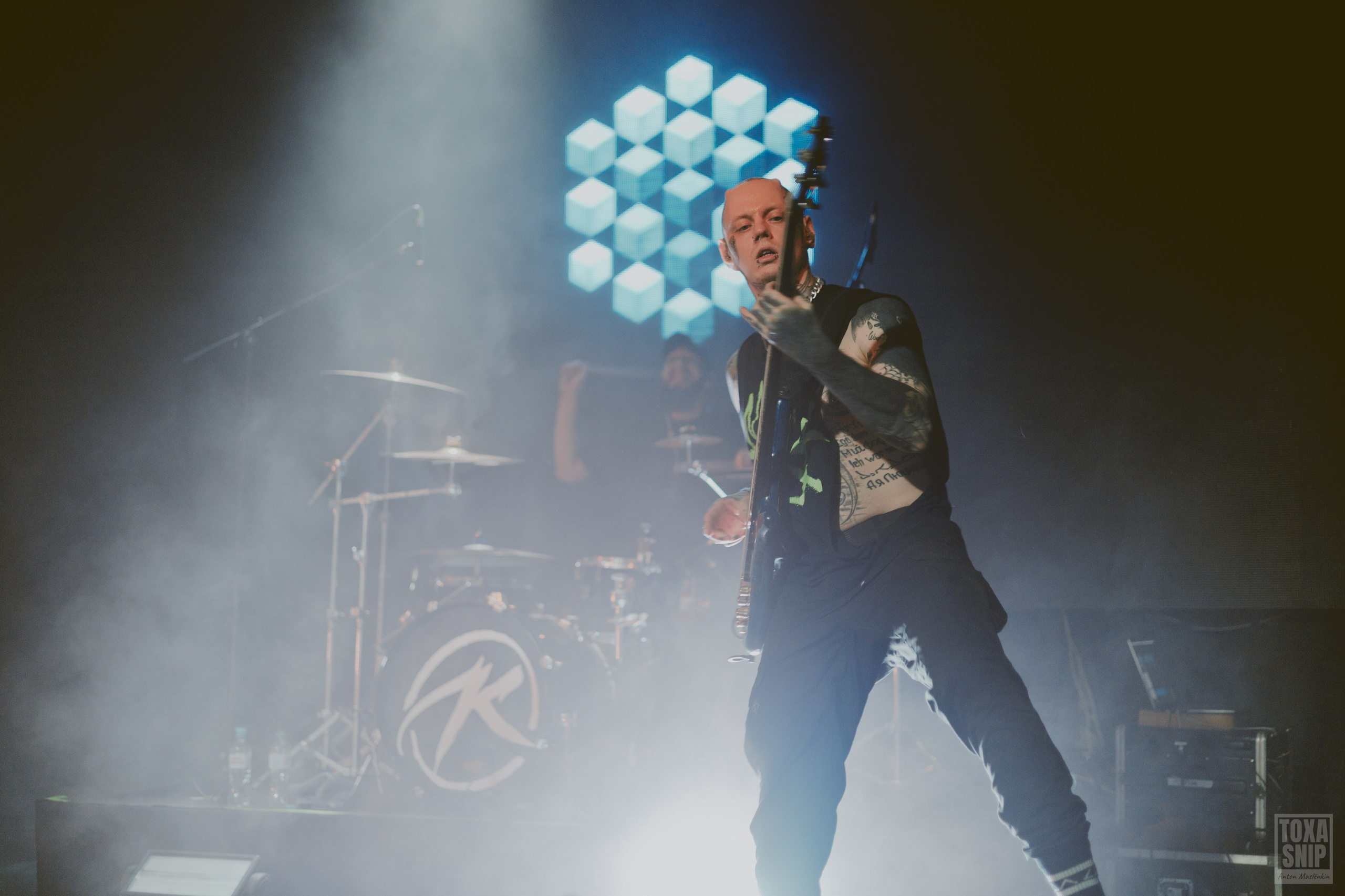 Концерт группы KAPRANOV в Москве (04.04.2025). Toxasnip Photo | Anton Maslenkin