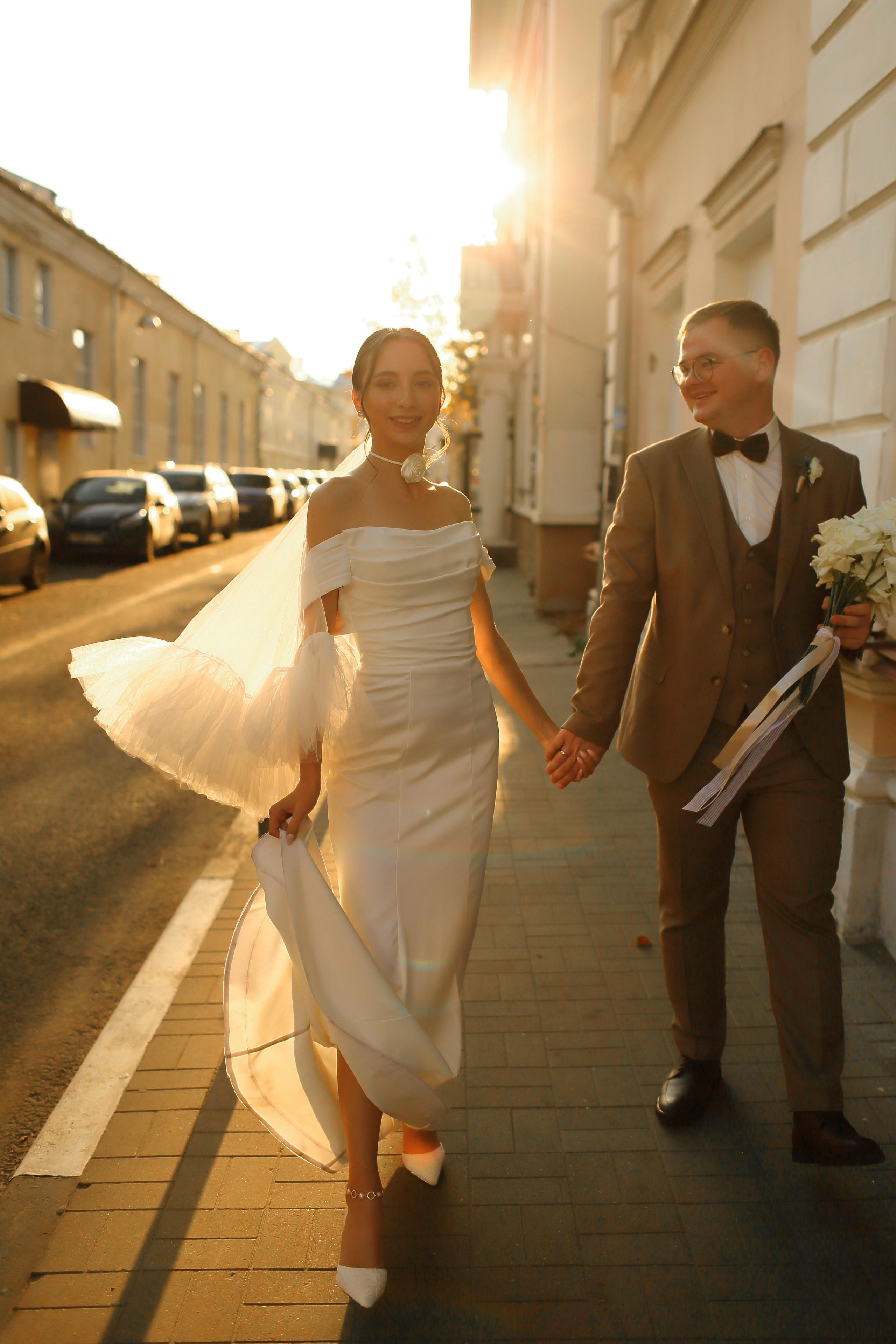 Свадебная осенняя фотосессия Ивана и Лидии в городе. Свадебный и репортажный фотограф в Ярославле и Санкт-Петербурге Роман Микрюков