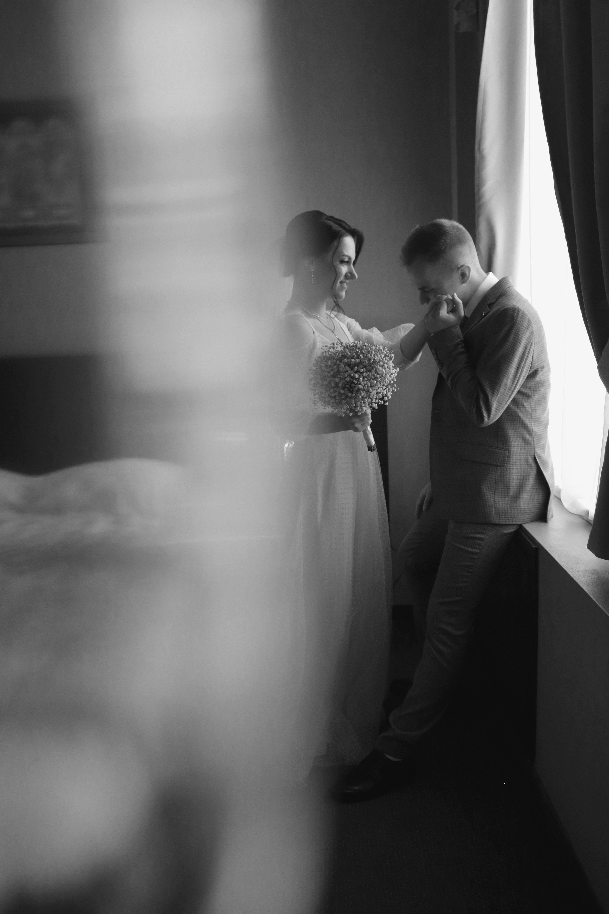 Съемка пары в отеле, на природе, в городе. Свадебный и репортажный фотограф в Ярославле и Санкт-Петербурге Роман Микрюков