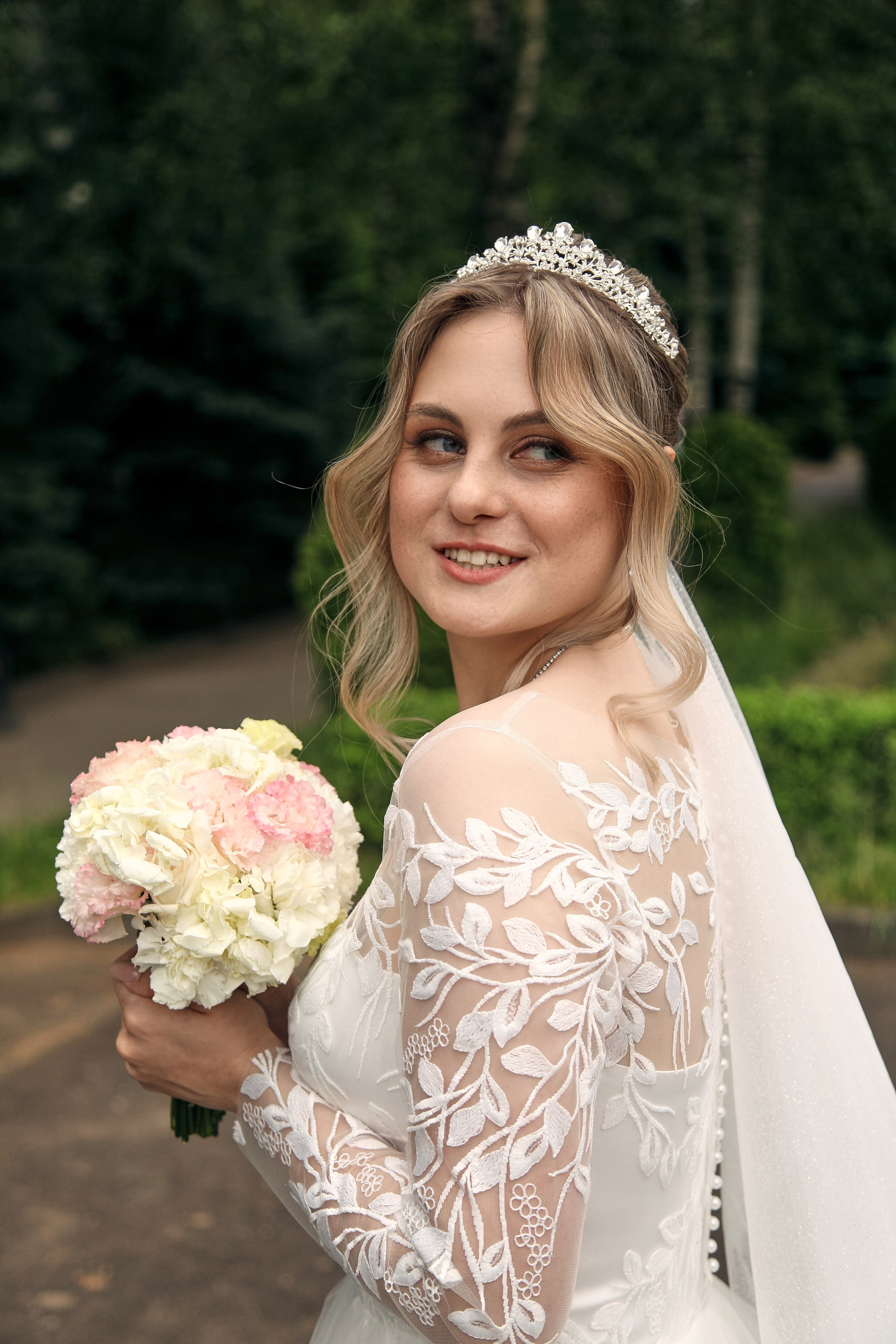 Свадебная фотосессия в Иваново. Портретный и свадебный фотограф в Иваново Максим Гаврилин