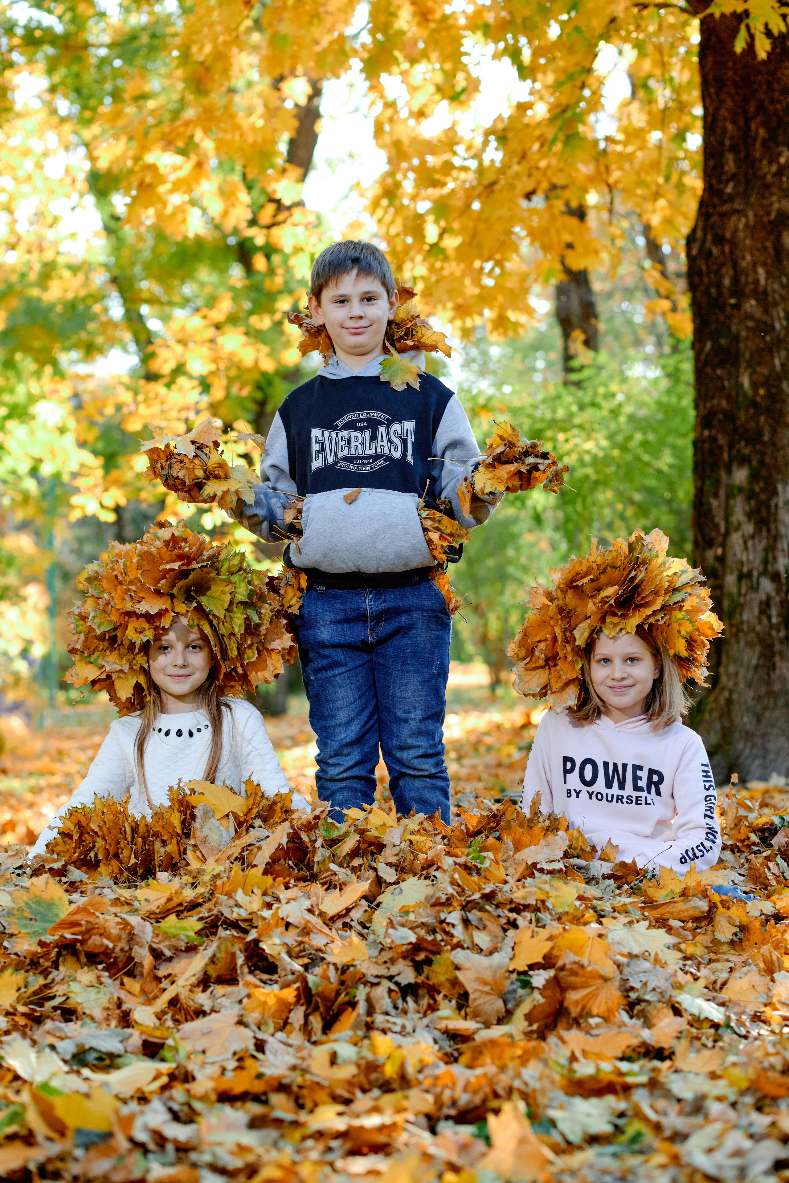 Сьемка выпускного альбома осенью таганрог. Фотограф Выпускные альбомы Таганрог Сергей Коробченко