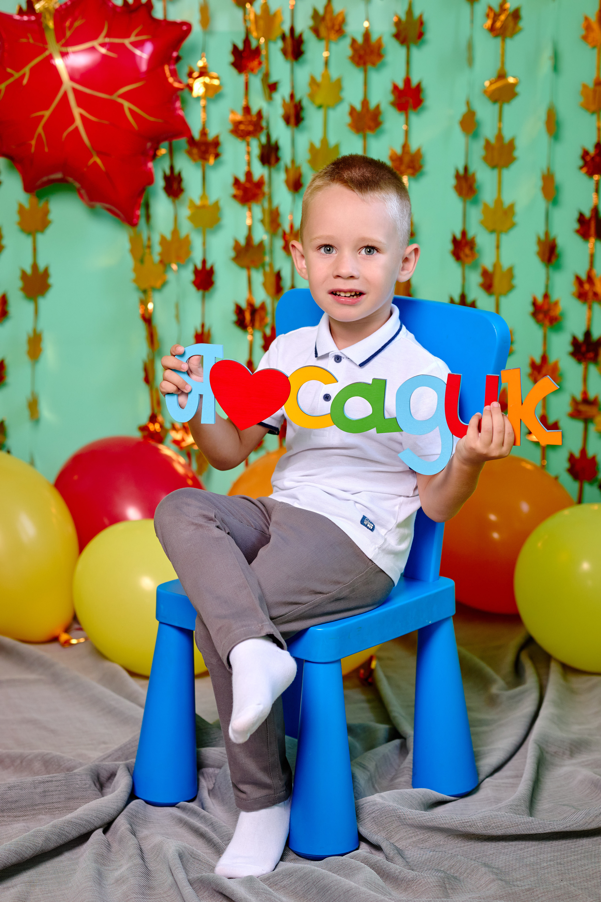 Групповые сьемки детей на выпускные альбомы таганрог. Фотограф Выпускные альбомы Таганрог Сергей Коробченко