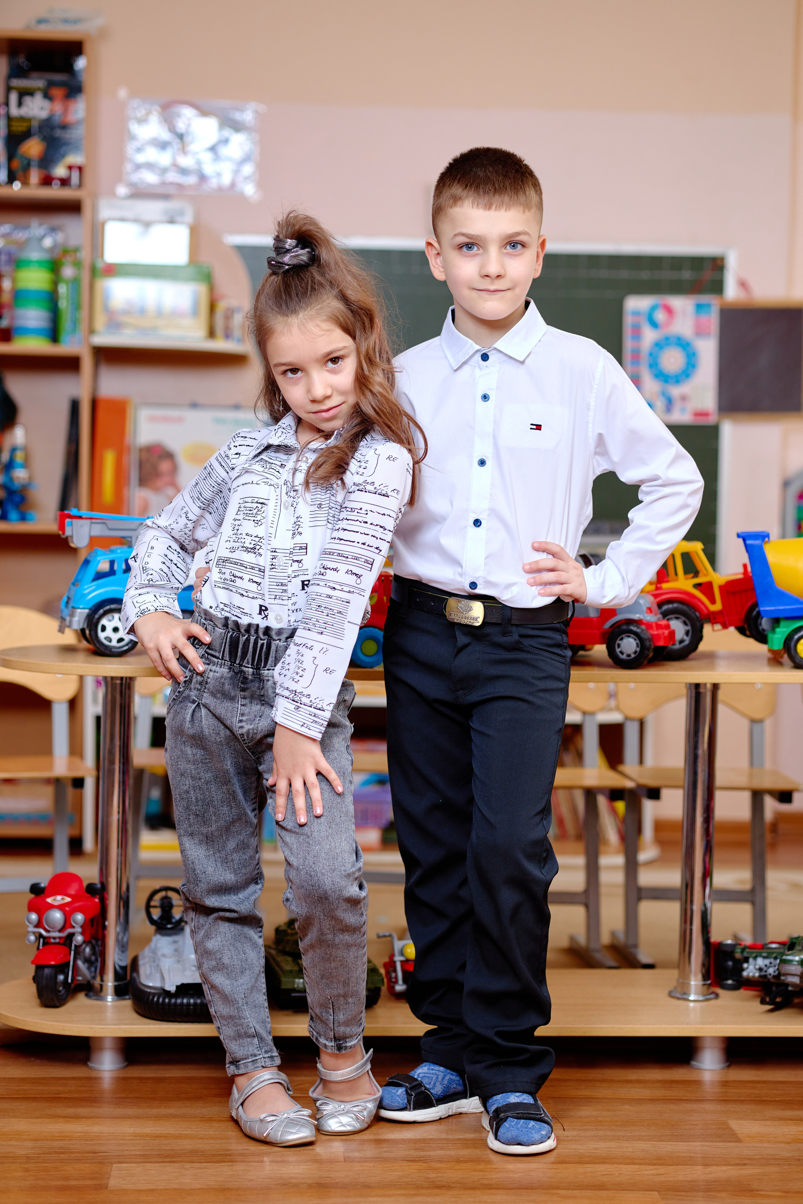 Групповые сьемки детей на выпускные альбомы таганрог. Фотограф Выпускные альбомы Таганрог Сергей Коробченко