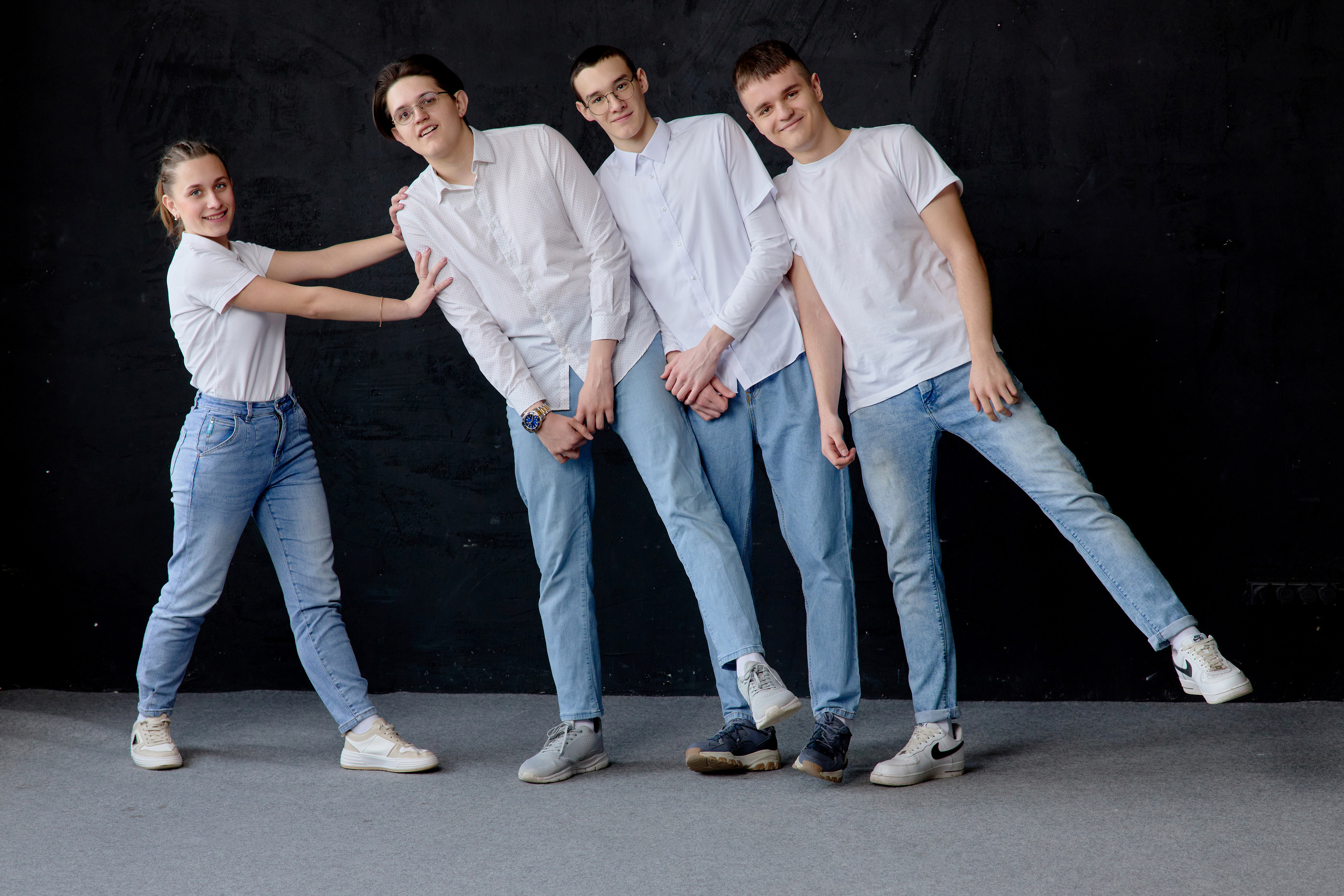 Фотосессии на выпускной альбом таганрог. Фотограф Выпускные альбомы Таганрог Сергей Коробченко