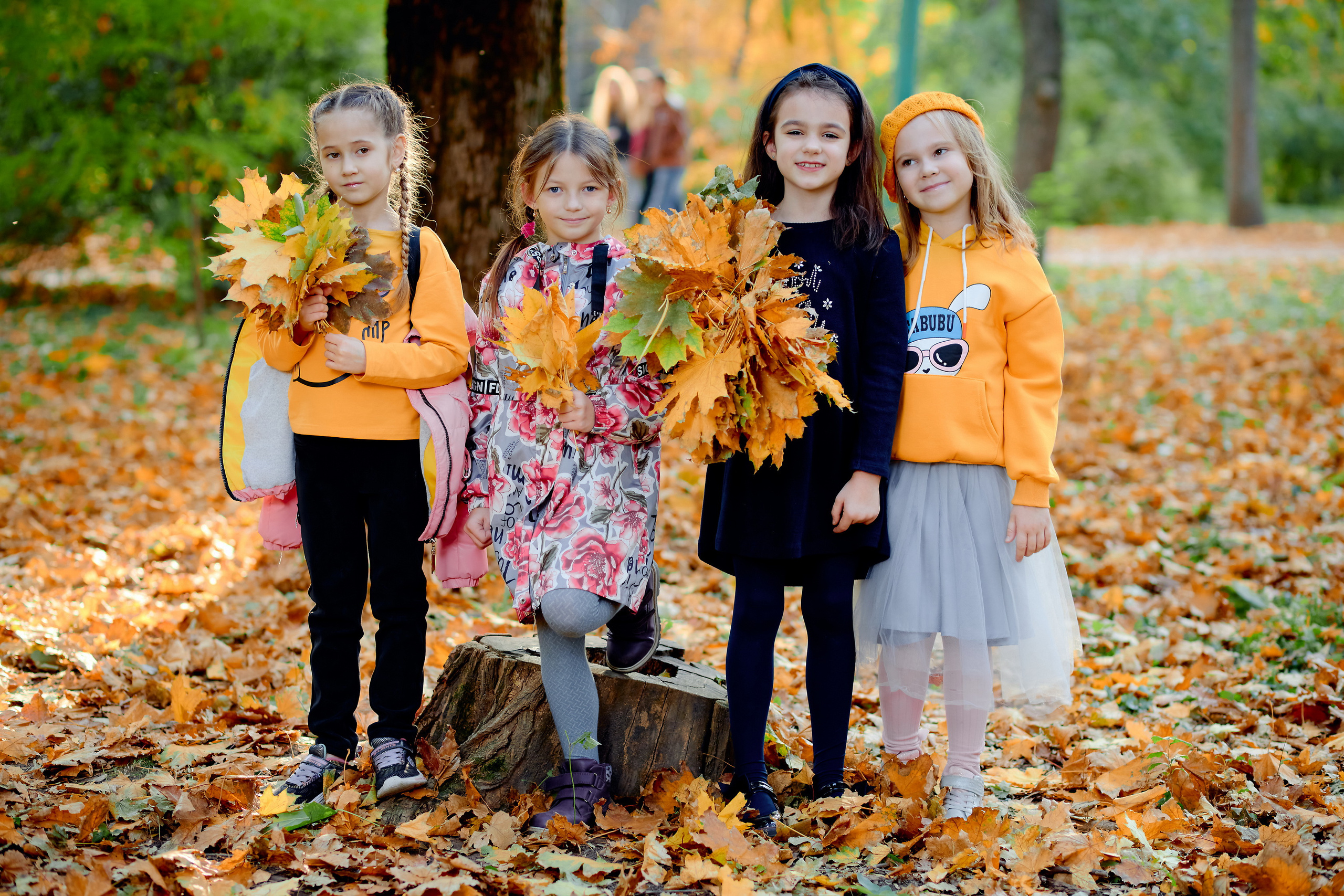 Сьемка выпускного альбома осенью таганрог. Фотограф Выпускные альбомы Таганрог Сергей Коробченко